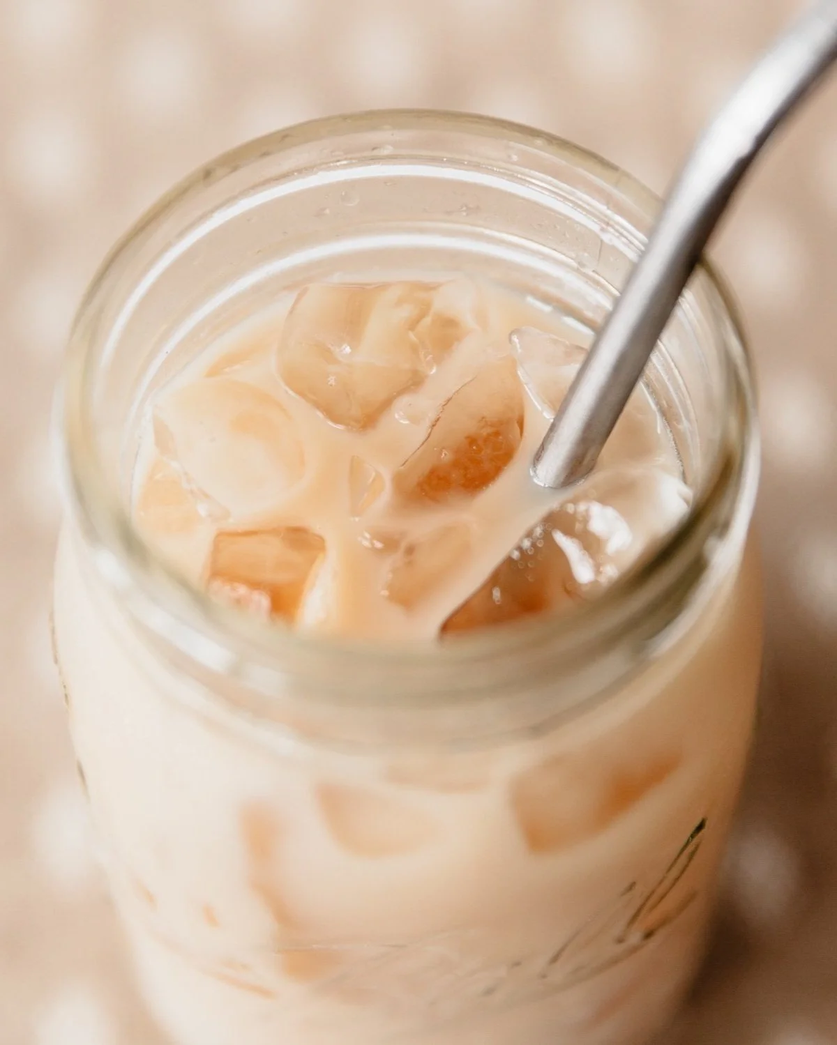 Shaken Vanilla Iced Tea Latte