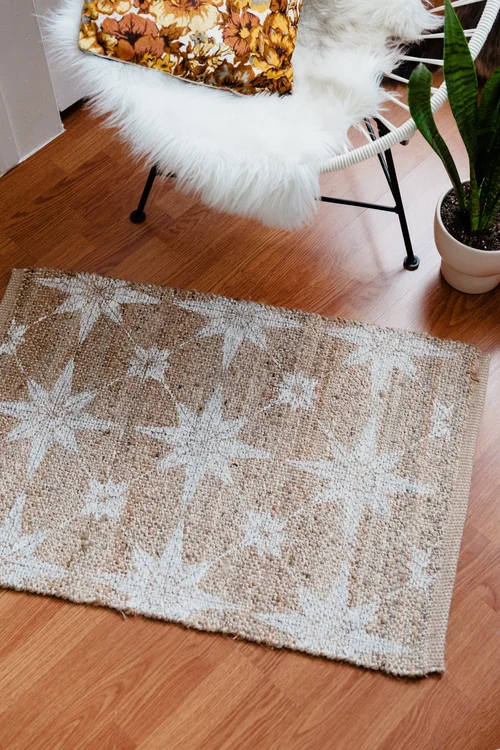 DIY Starburst Tile Rug — The Mod Daisy