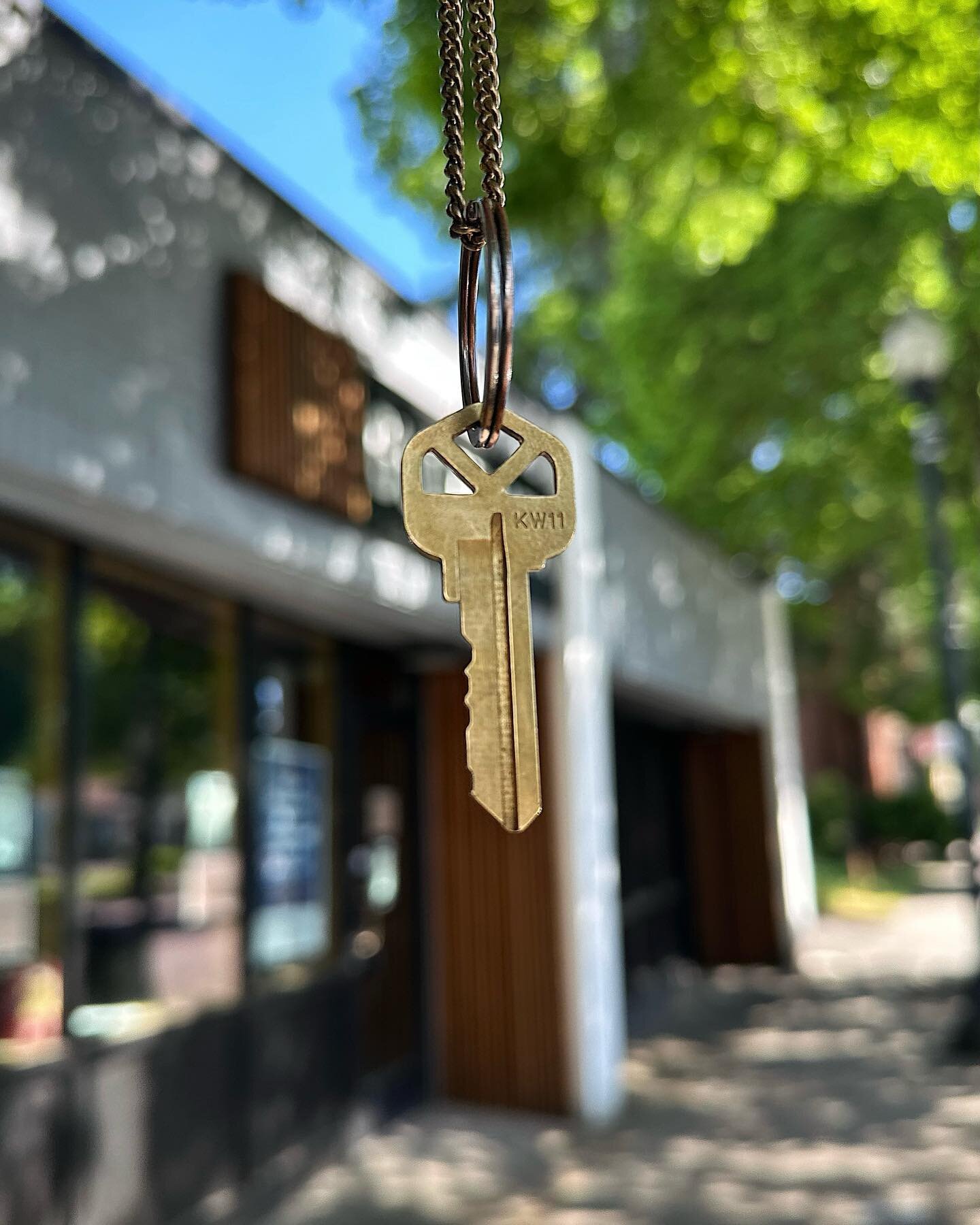 🔑 4680 SW Watson Ave, Beaverton, OR 

Located in the heart of Old Town Beaverton our store front is now under construction!

Fun fact: prior to us taking over, this same space was home to the only latin owned business on Watson Ave for over 20 years