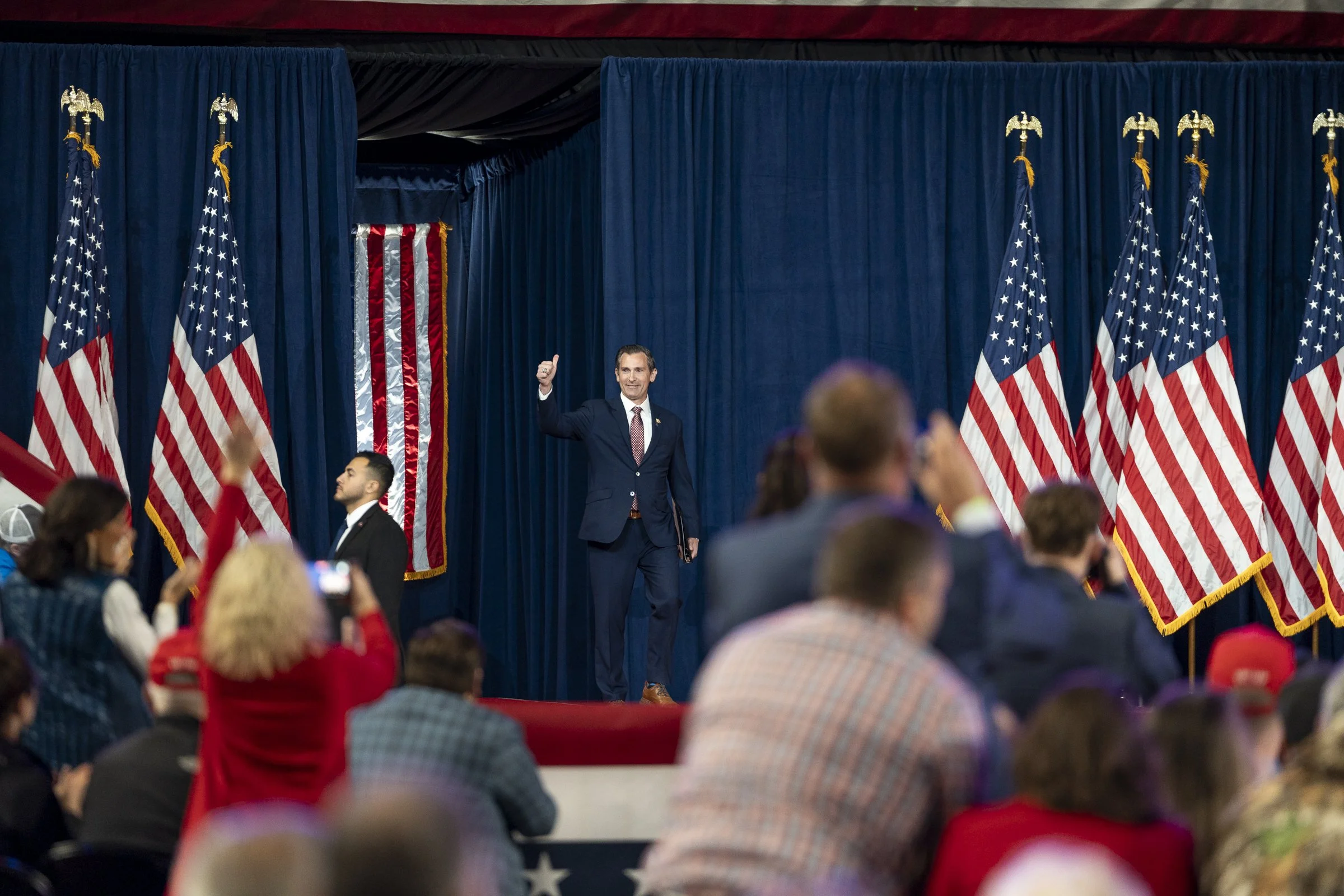  U.S. Congressman Matt Van Epps gives a thumbs-up as he approaches the podium during the Republican midterm rally. 