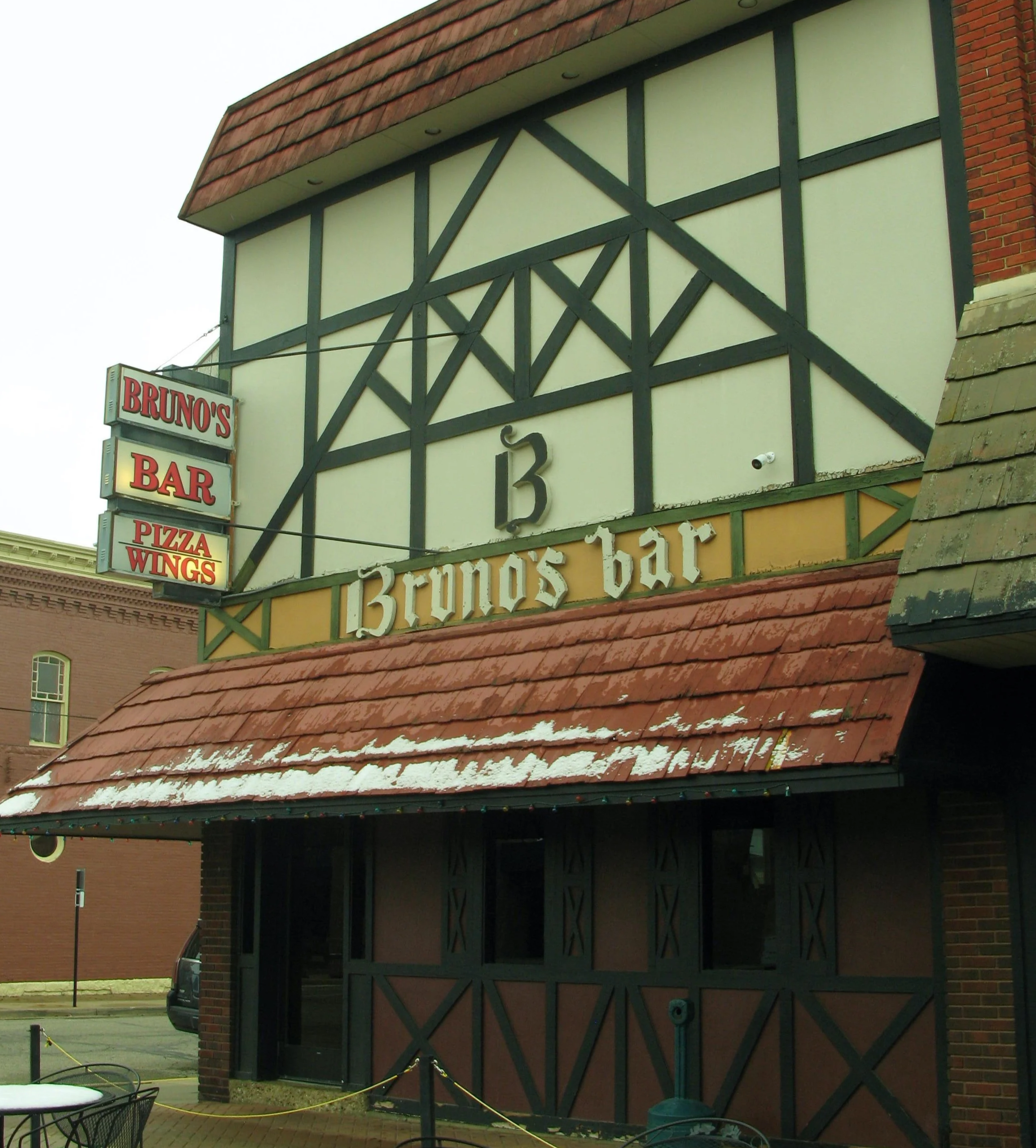 Facade prior to renovation