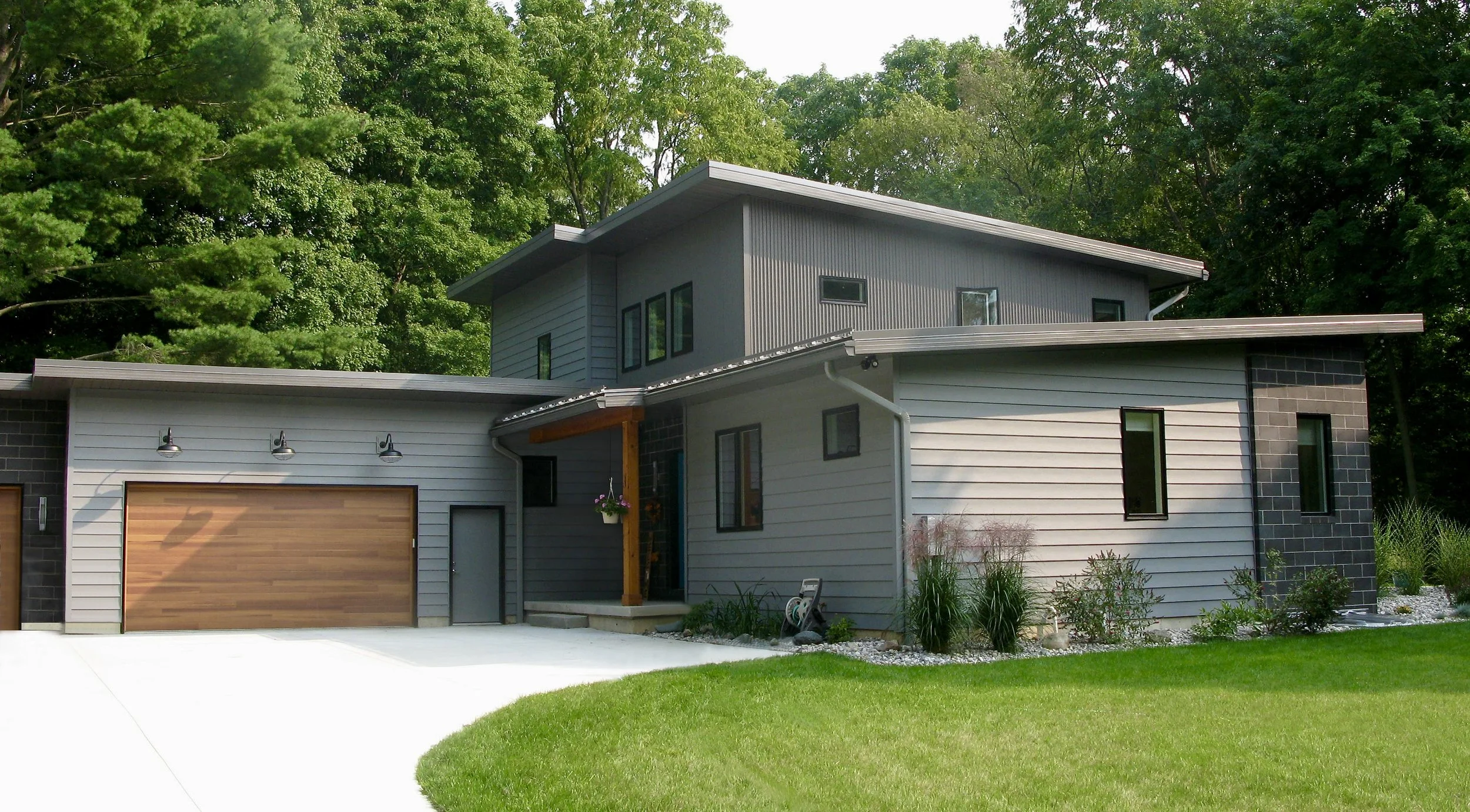 BW Res NW Exterior.jpeg