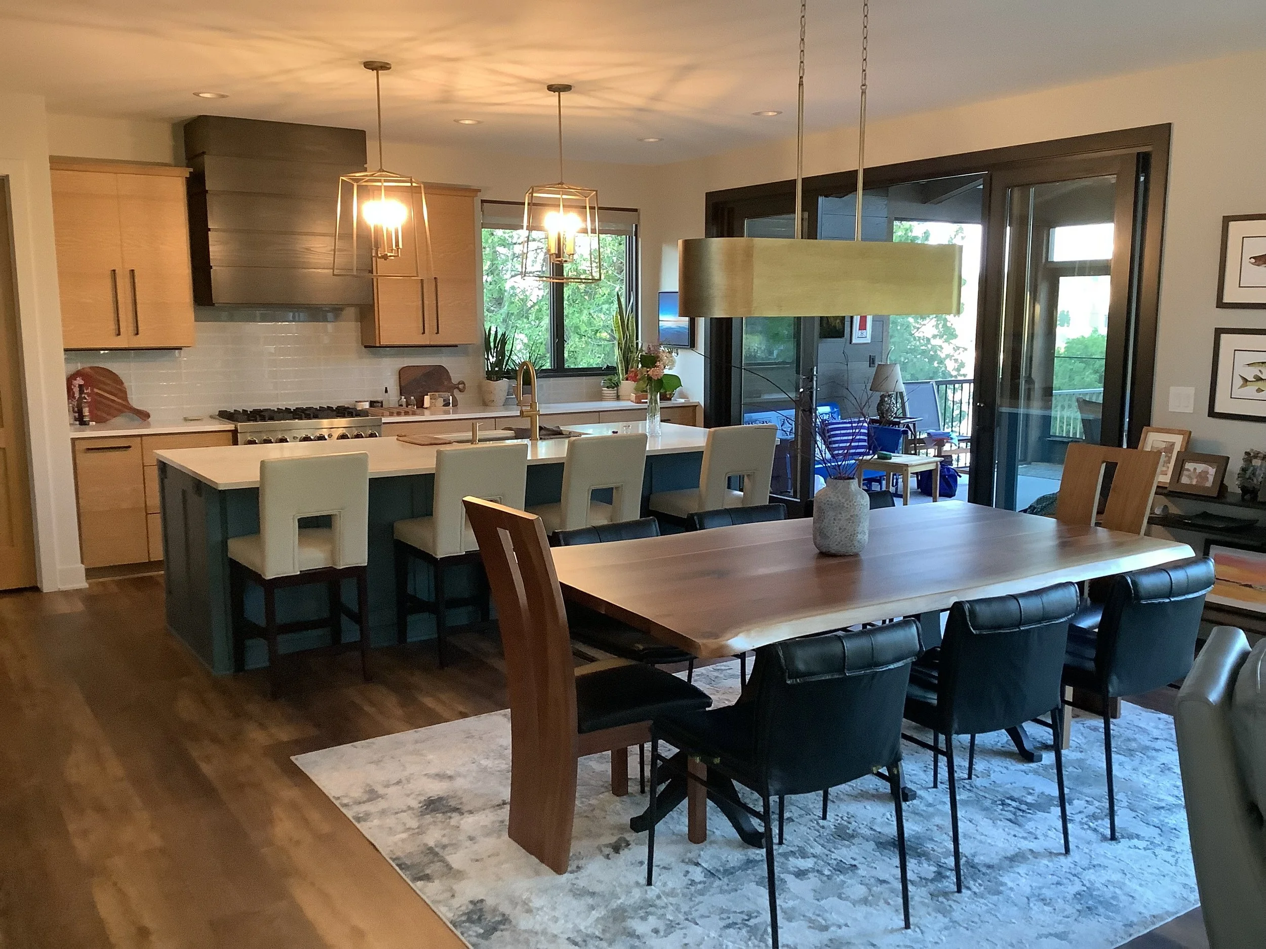 Mz Dining & Kitchen.jpg