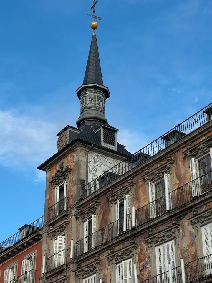 A solo day exploring Madrid 🇪🇸 (what a dream) !!