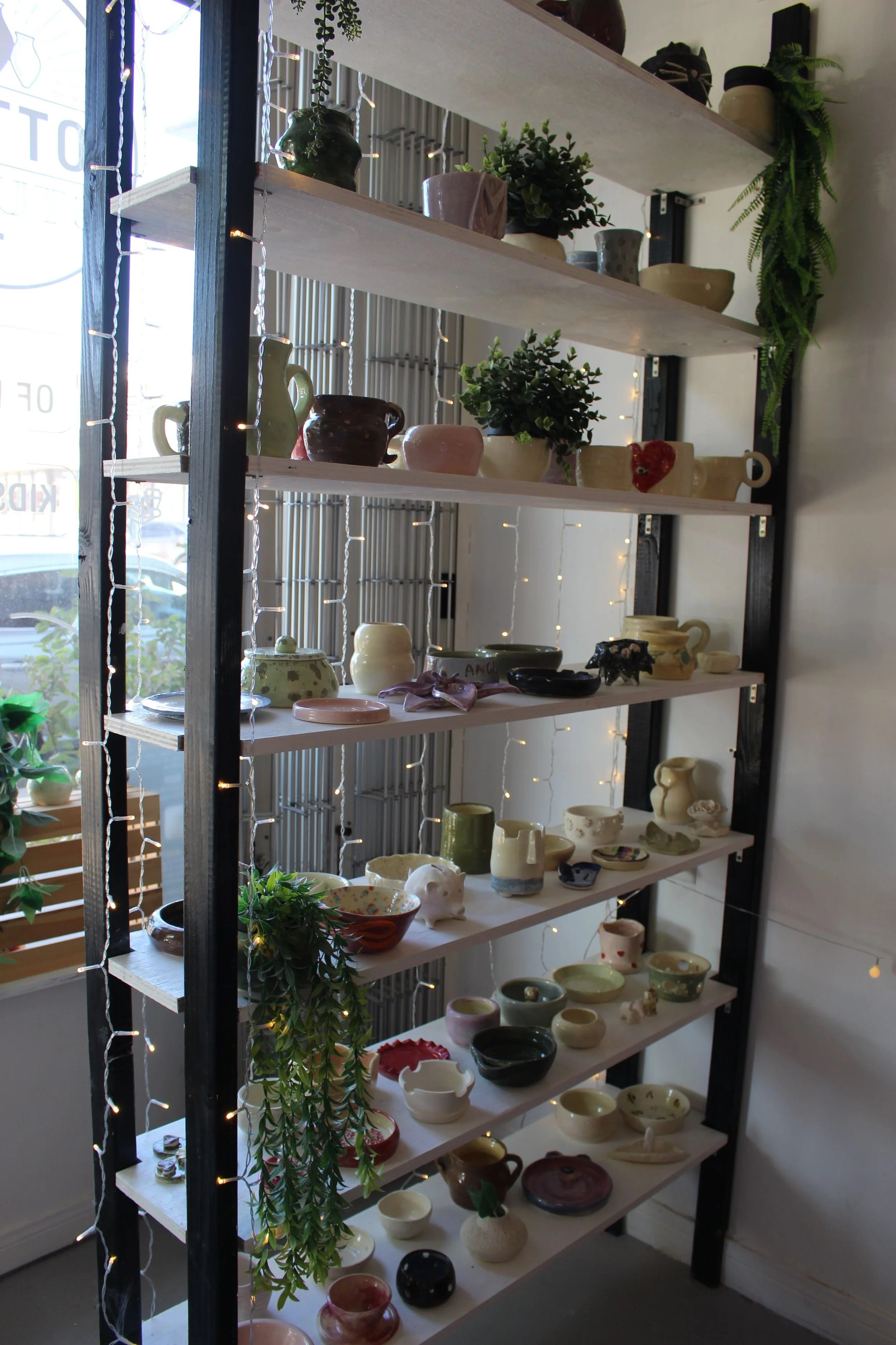 ceramics studio 8384 Beverly Blvd Los Angeles 