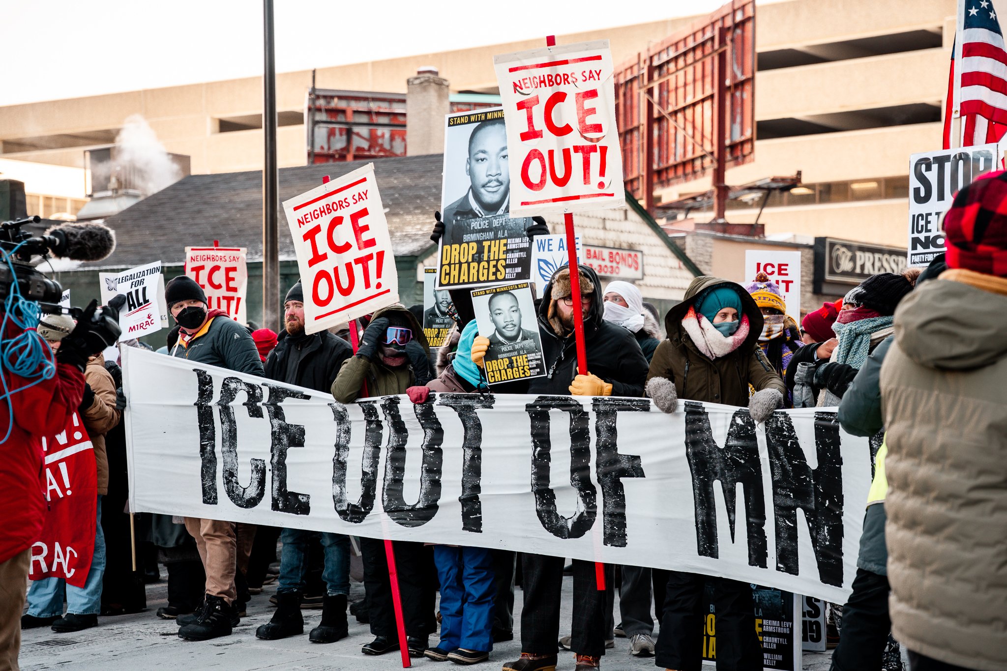 Minneapolis_ICE_out_2026-01-23_-09.jpg