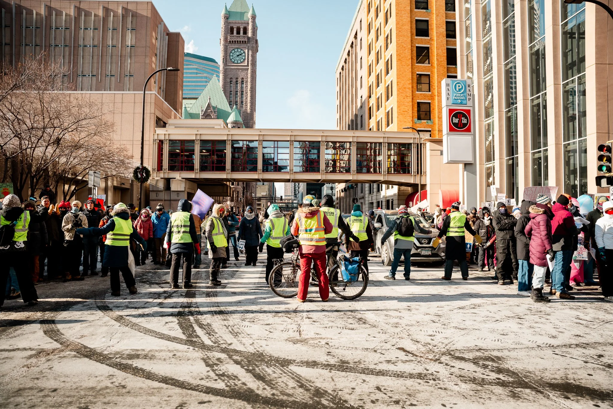 Minneapolis_ICE_out_2026-01-23_-02.jpg