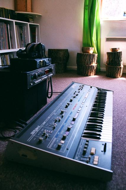 Roland Jupiter-6 Vintage one-shot sample pack