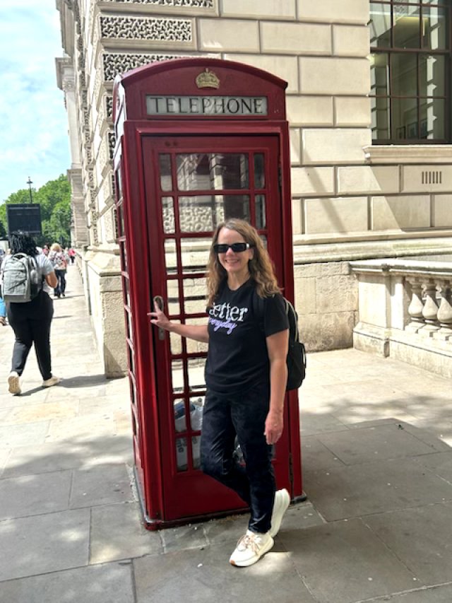 ✈️🇬🇧 Tee on a Trip Spotlight! 🇬🇧✈️

Look who took one of her BCS Fitness tees all the way to London this month! 🏰🫖

A huge shoutout to Kristie Orr, who&rsquo;s been part of our BCS Fitness family for over 3 years. All her hard work and consiste