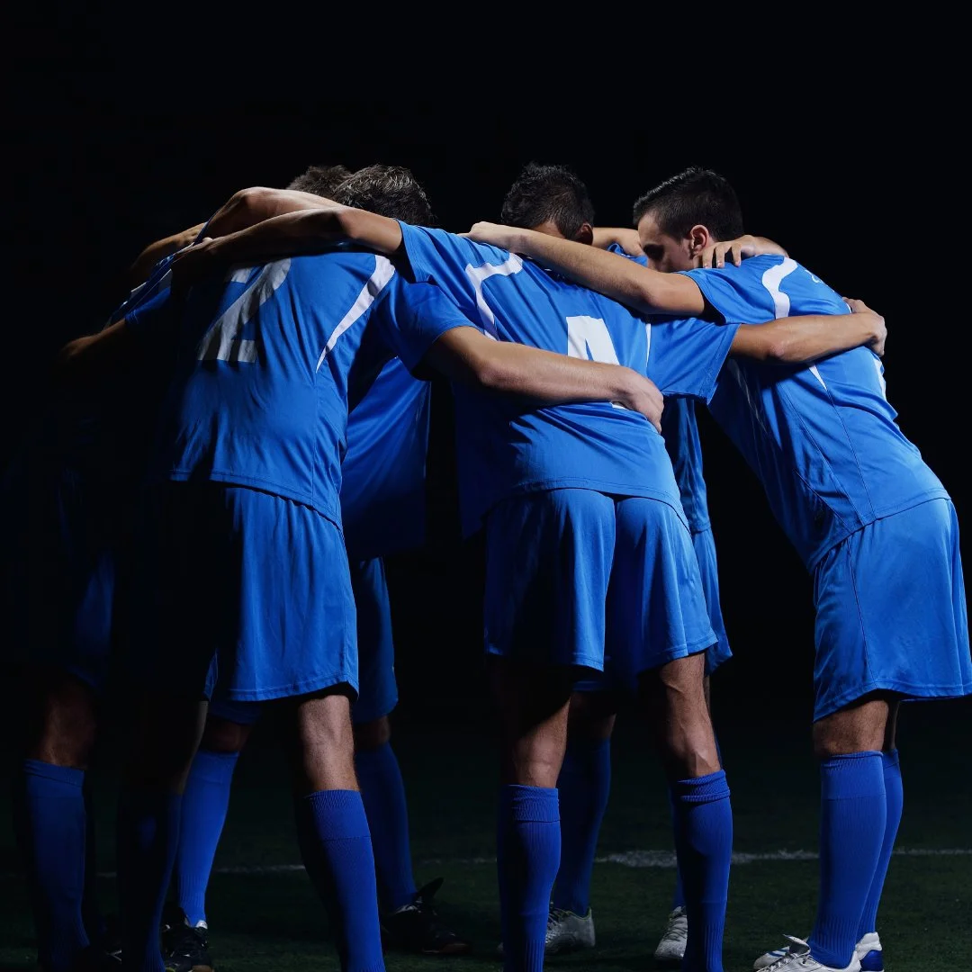 soccer-players-team.jpg