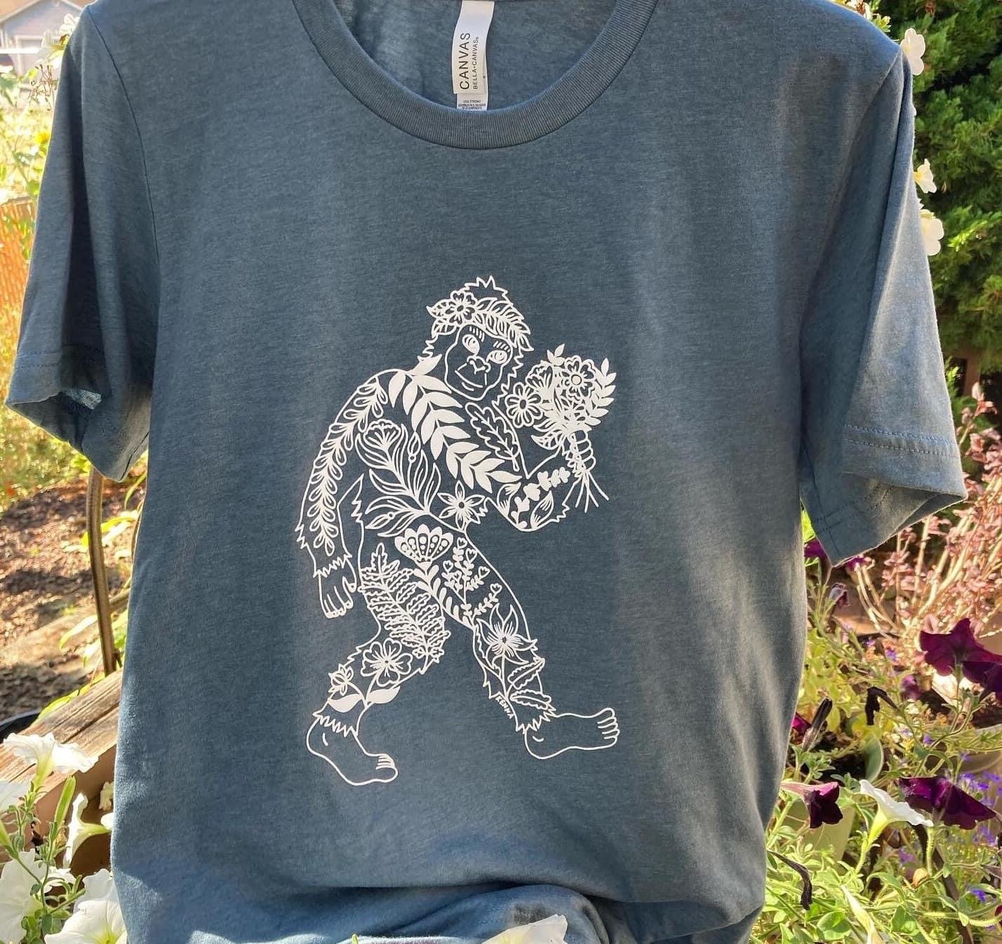 Sasquatch Print Graphic Tee