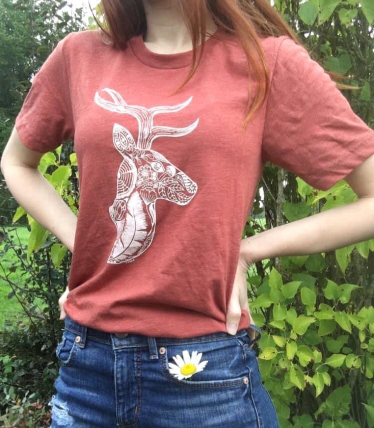 PNW Deer Print Graphic Tee