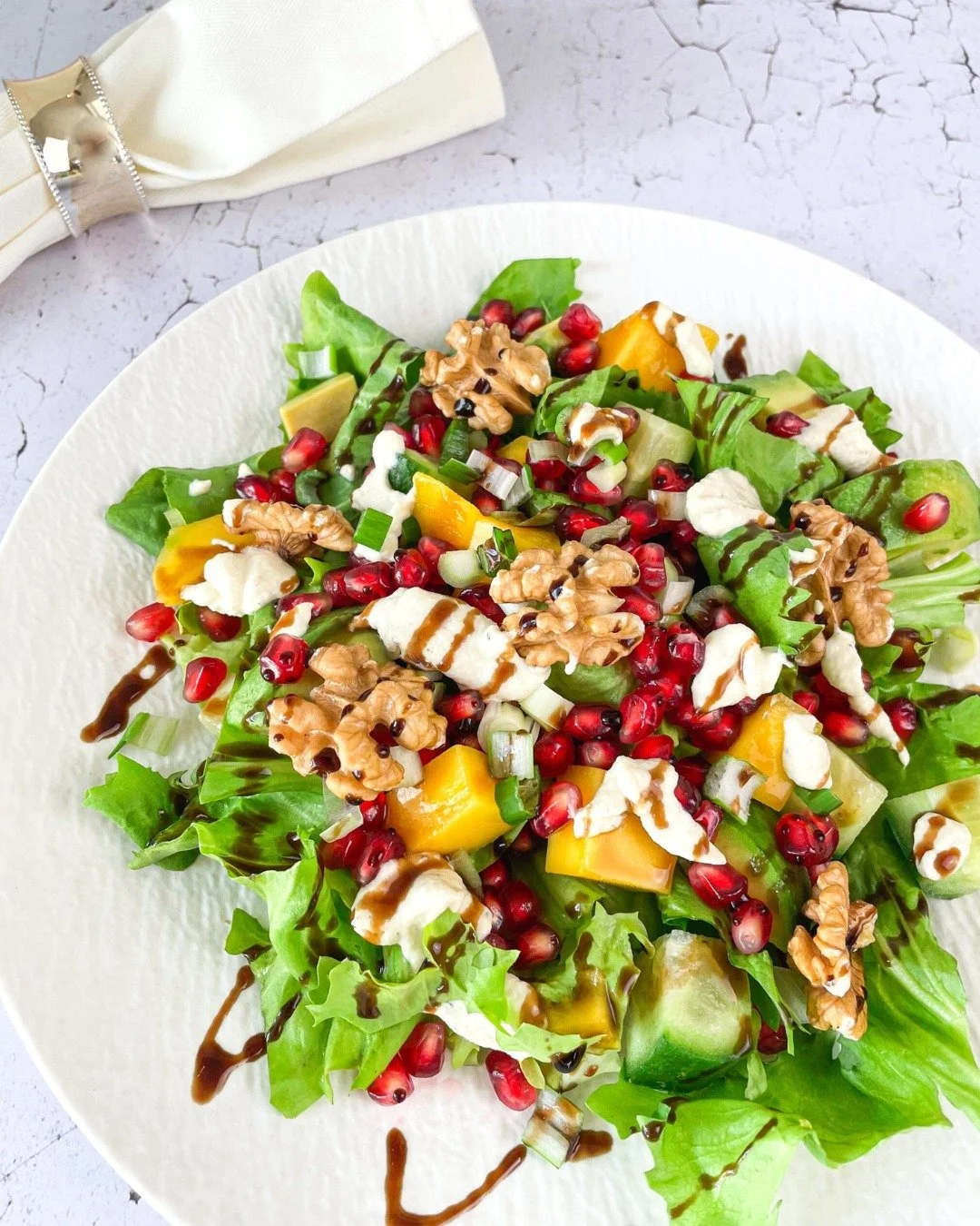Festive Gut-Loving Chicken Salad

This colourful salad is the perfect mix of fresh, light, and satisfying, with a balance of protein, fibre, and healthy fats to keep your blood sugar (and energy) steady through long lunches.

Ingredients:
* 2 cups co