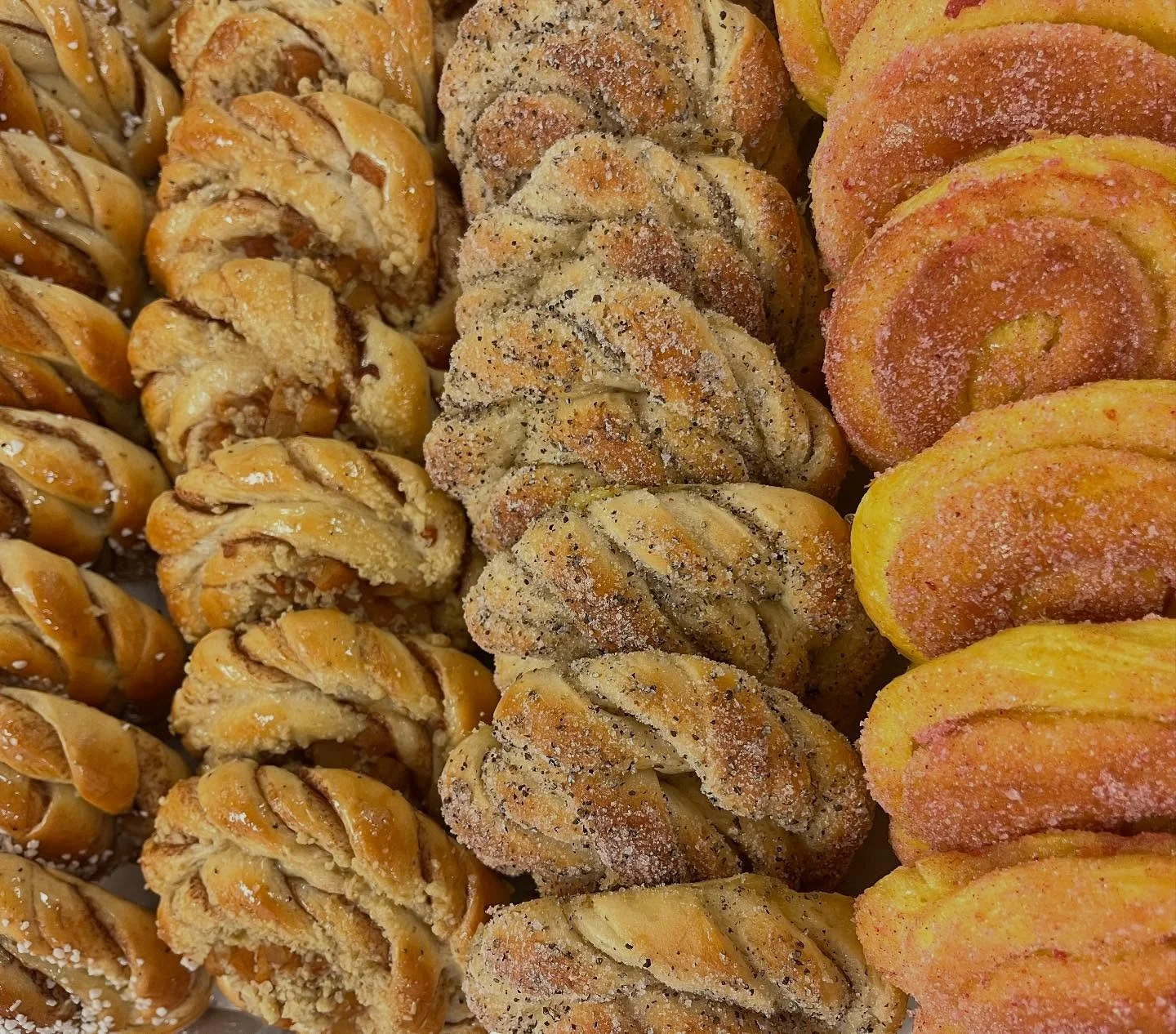 Vi har bakat massa gott till fredagsfika 😃 Hoppas vi ses! &Ouml;ppet: 9:00-16:00
@destinationvemdalen