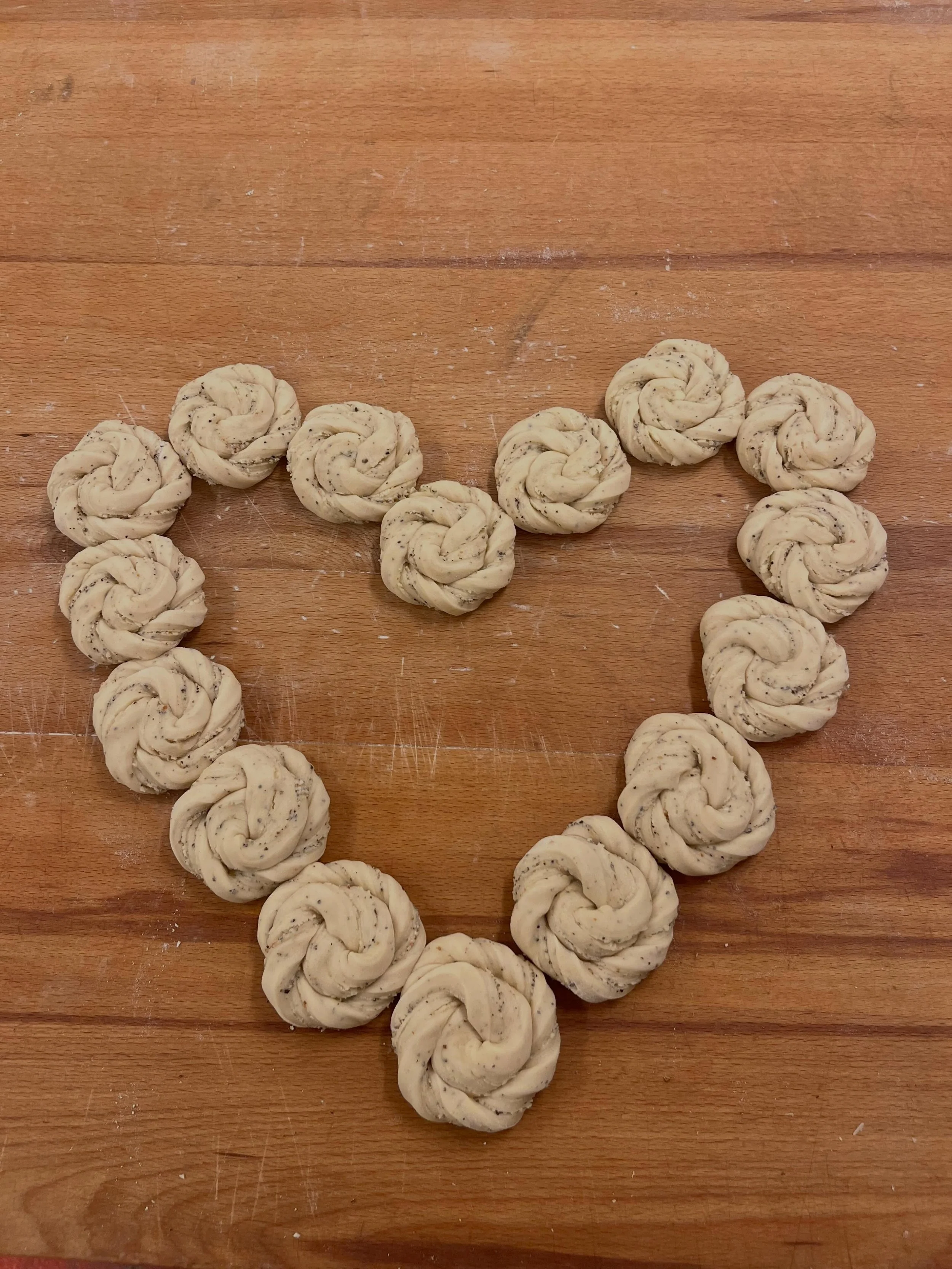 Nu har vi dragit en vinnare av br&ouml;d och bullp&aring;sen.
S&aring; stort grattis Eveline Norberg @enilevve 
Kontakta g&auml;rna oss n&auml;r du vill h&auml;mta din br&ouml;d och bullp&aring;se.
Mvh Fj&auml;llkonditoriet Vemdalsskalet