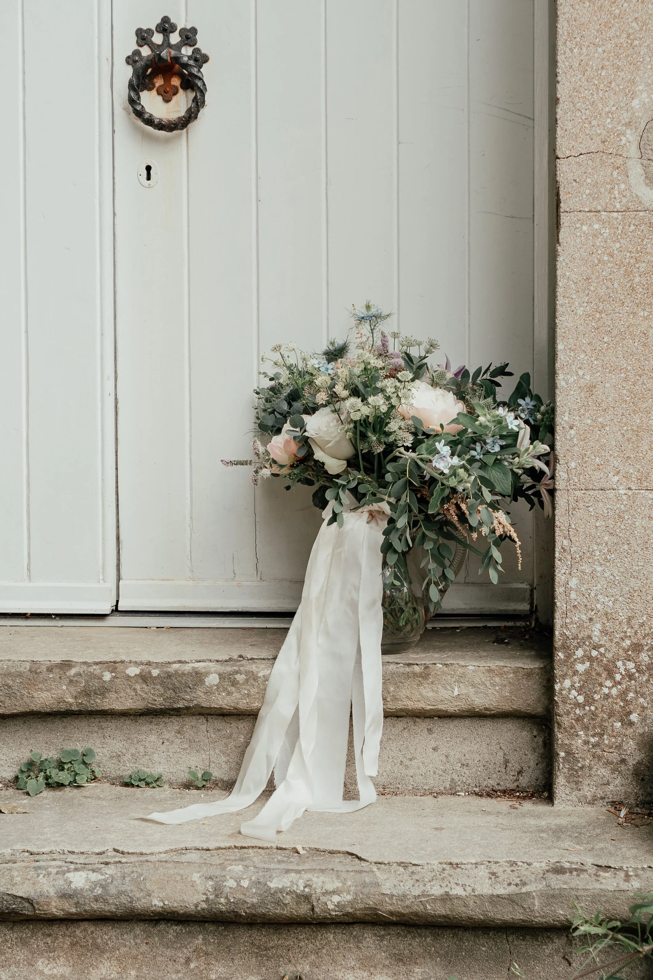 DIY SUMMER GARDEN WEDDING-1.jpg