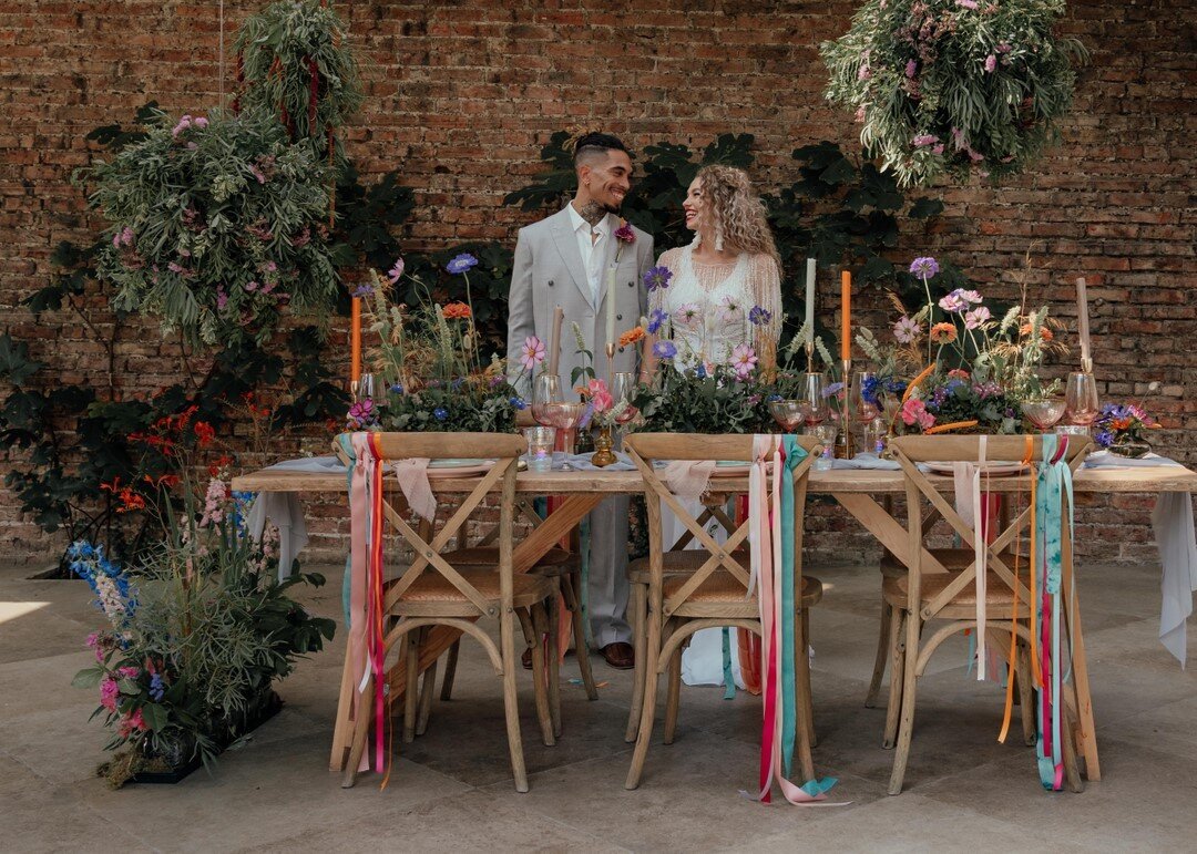 One of my all time favourite table set ups from last year by the dream team that is @daisyhobanfloral @rosiegreenevents at The Fig House @middletonlodge ⠀⠀⠀⠀⠀⠀⠀⠀⠀
⠀⠀⠀⠀⠀⠀⠀⠀⠀
⠀⠀⠀⠀⠀⠀⠀⠀⠀
⠀⠀⠀⠀⠀⠀⠀⠀⠀
#alternativeweddingphotographer #alternativeweddingphotog