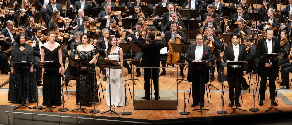 Standing ovation at the Philharmonie