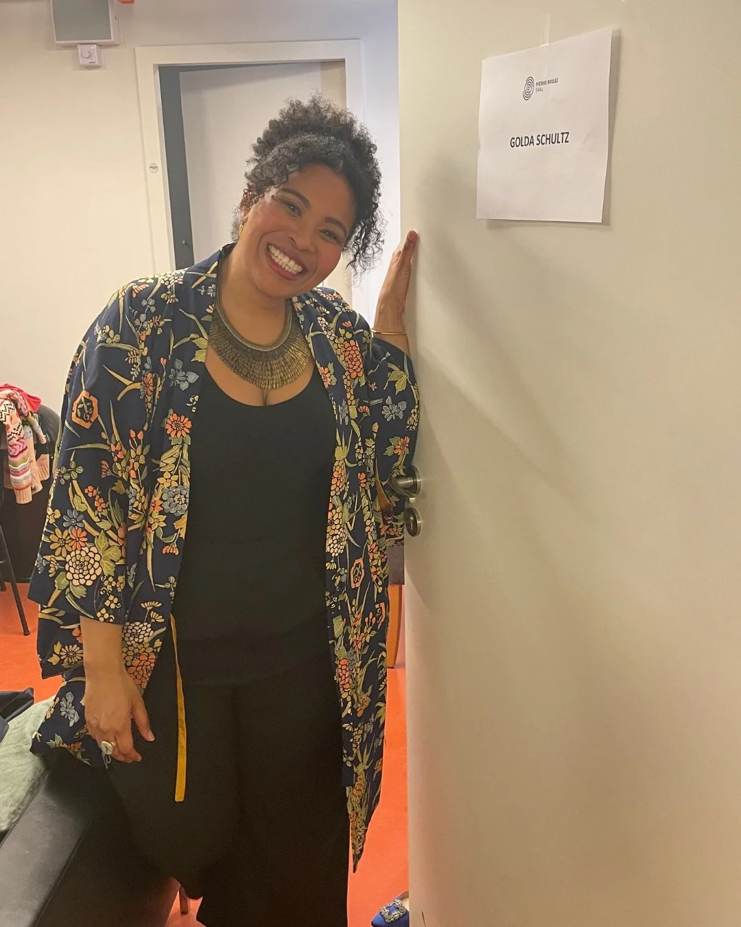 What a lovely night in Berlin @boulezsaal with @jonathanwware! Thank you to all who joined us--the energy in the theatre was so warm. 🤍
-
#operasinger #operatour #soprano #proudlysouthafrican #berlinopera