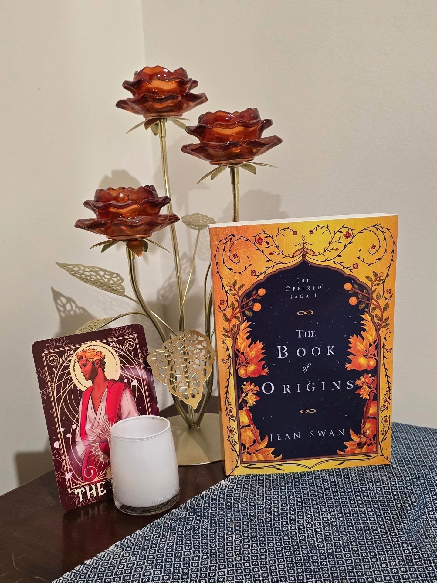 How gorgeous is this book! And what an absolute joy to finally meet @jeanswanauthor in the flesh 🥰❤️ Honestly one of the loveliest, funniest people on bookstagram. Thanks for coming all the way to Perth!

And thanks @theindierealmperth for hosting x