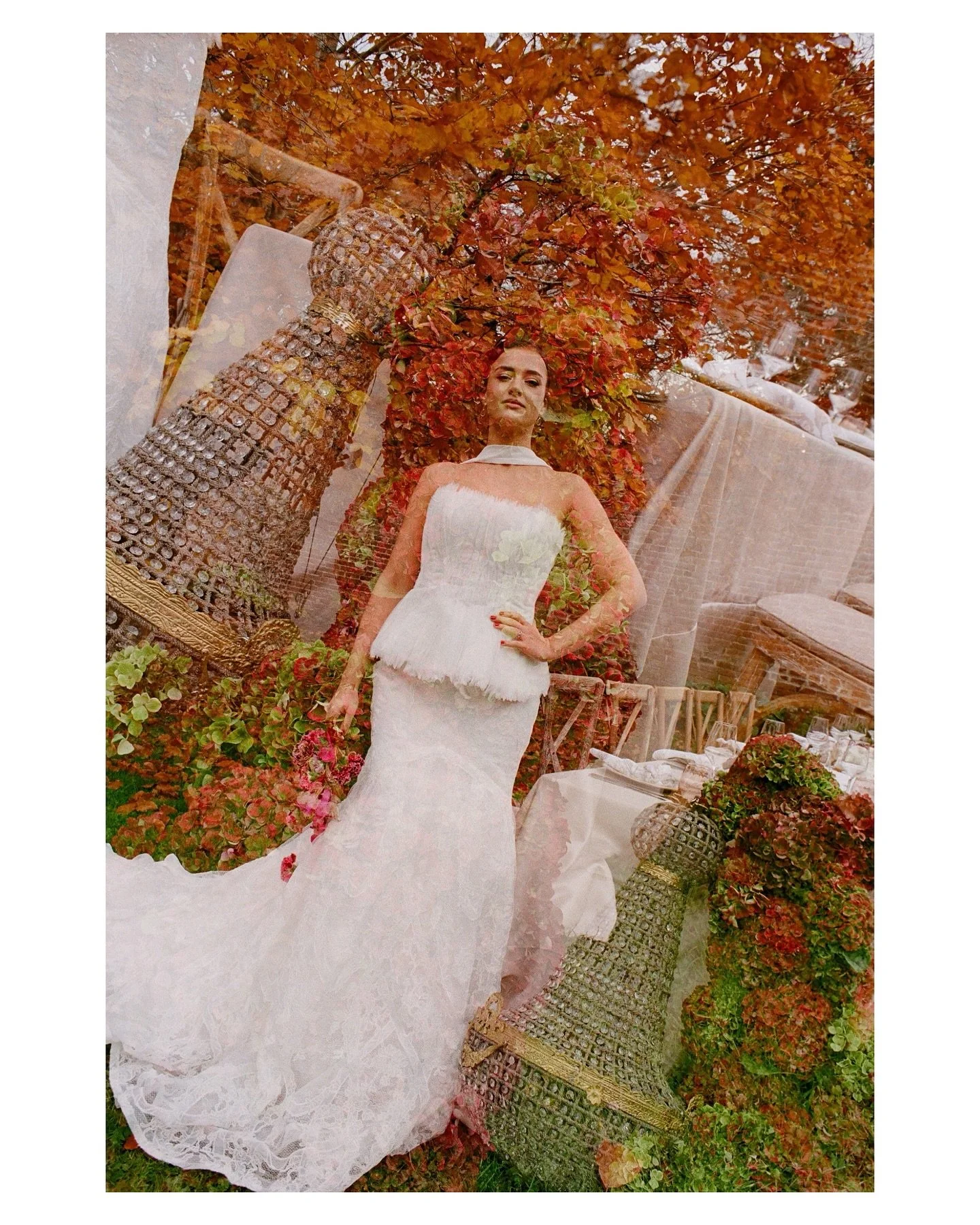 Manifesting more double exposures for 2026 - intentional and accidental ✨🙏

All made in camera and on 35mm and 120 film 🎞️

#35mmfilmwedding #35mmfilmweddingphotography
#120mm #35mm #luxuryweddingphotography
#35mmfilmweddingphotographer #editorialw