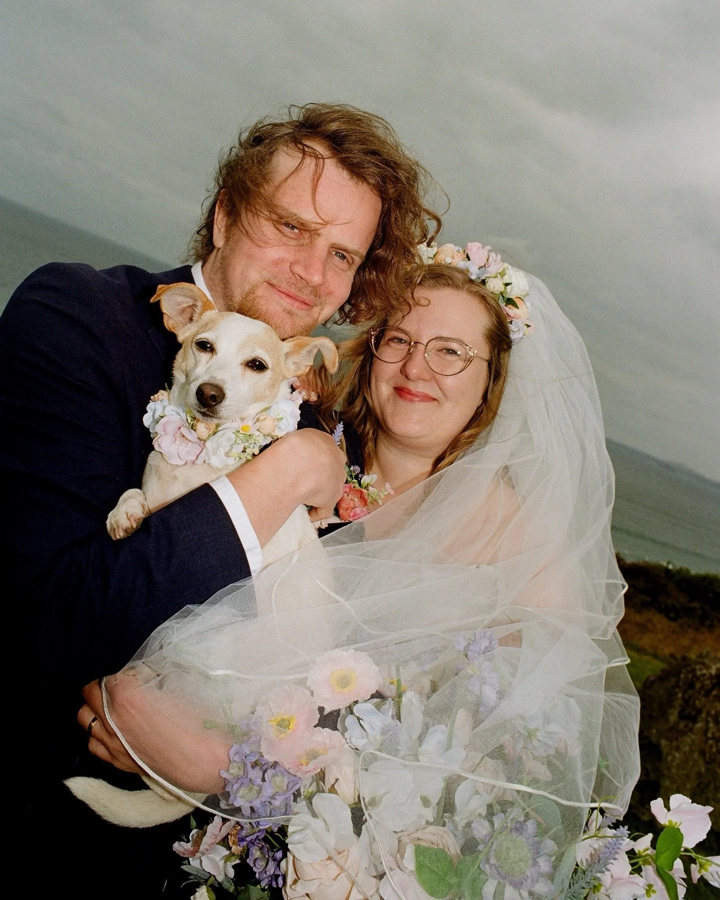 L &amp; M ✨
Possibly the most remote place we&rsquo;ve ever photographed a wedding. Perched on a wild Pembrokeshire peninsula, the mystical Druidstone Hotel delivered magic from start to finish.

Shot entirely on film + Super 8 🎞️ no digital in sigh