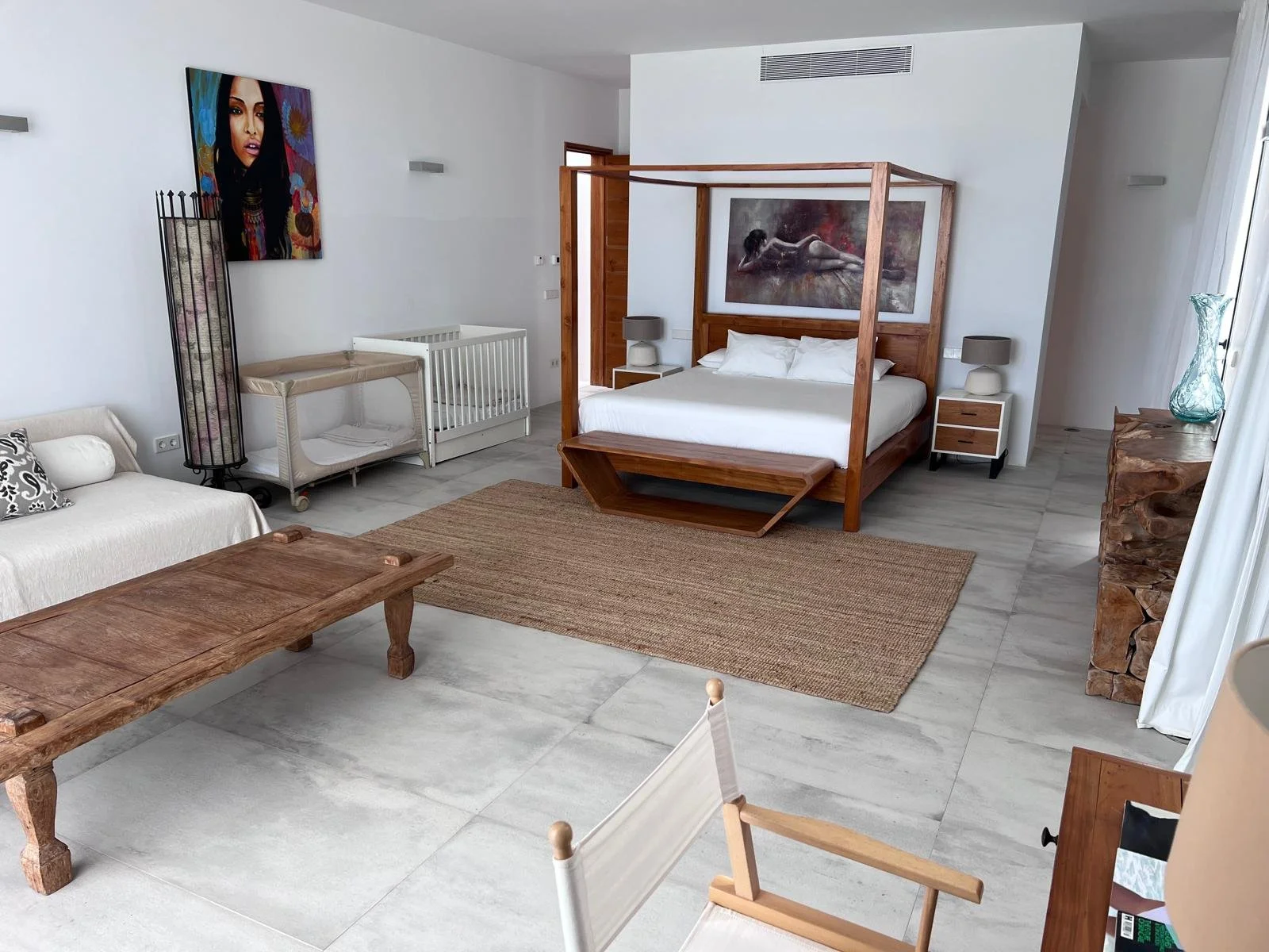 WhatsApp Image 2025-11-10 at 13.18.04 (1).jpg