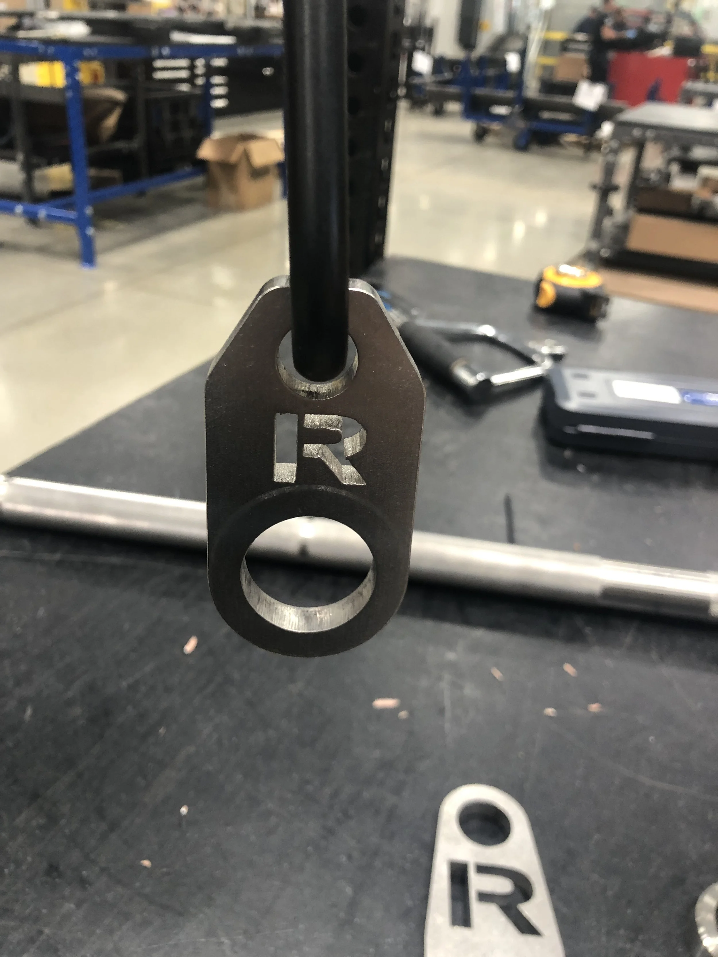 Swivel attached to the carabiner. 