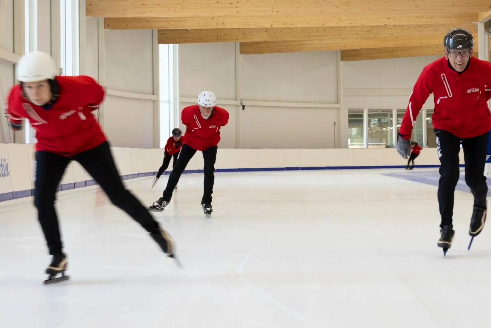 SKATING BLIND