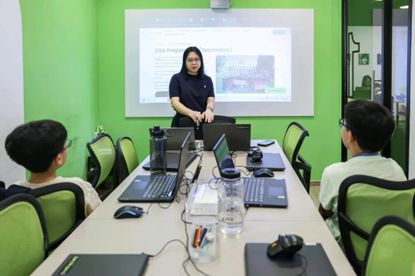 Mastering the DSA: Expert Insights from Coding Lab Co-Founder Candice Wang, Featured in The Straits Times