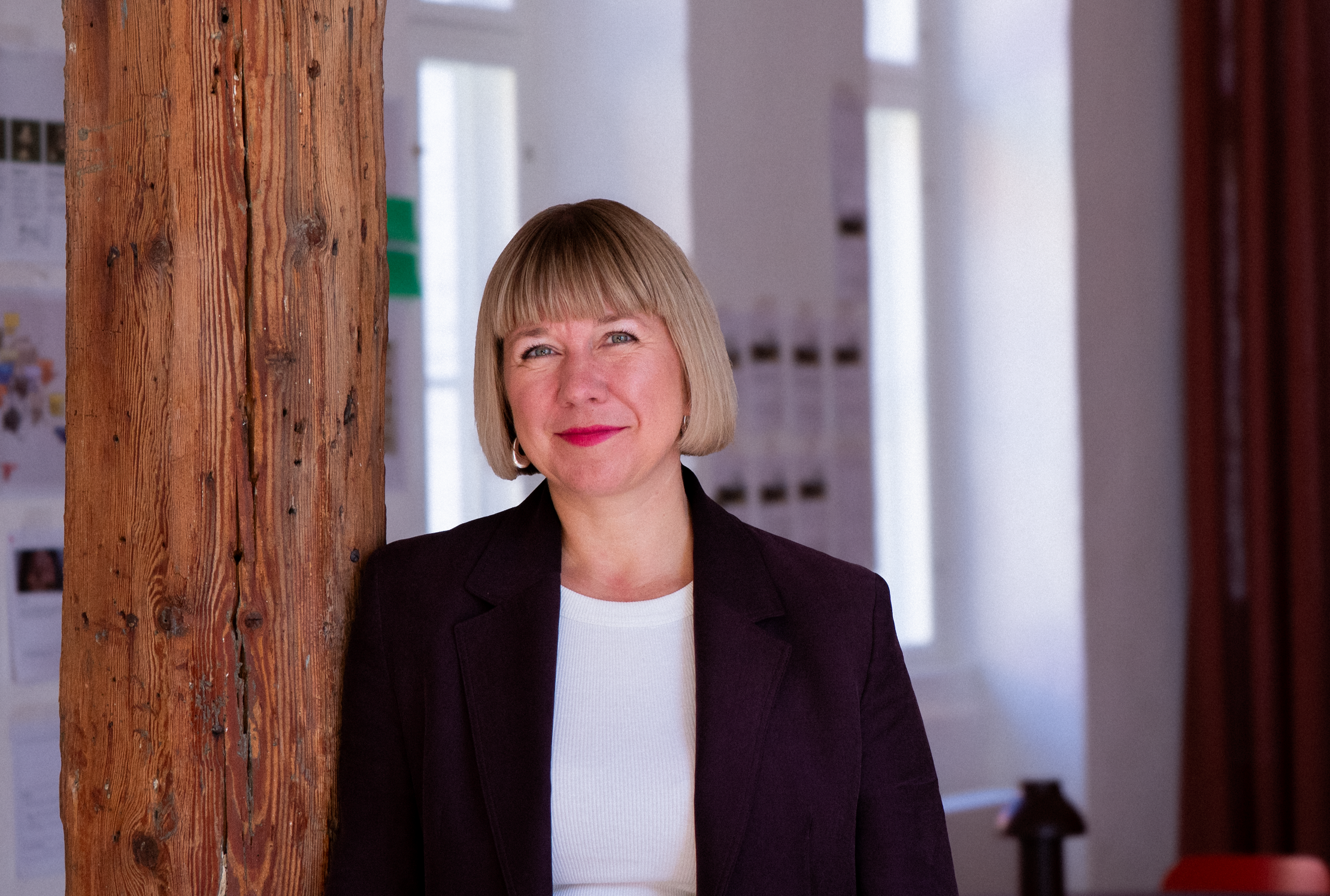Rundt beskåret sorthvidt billede af Janne Bram Hemphrey