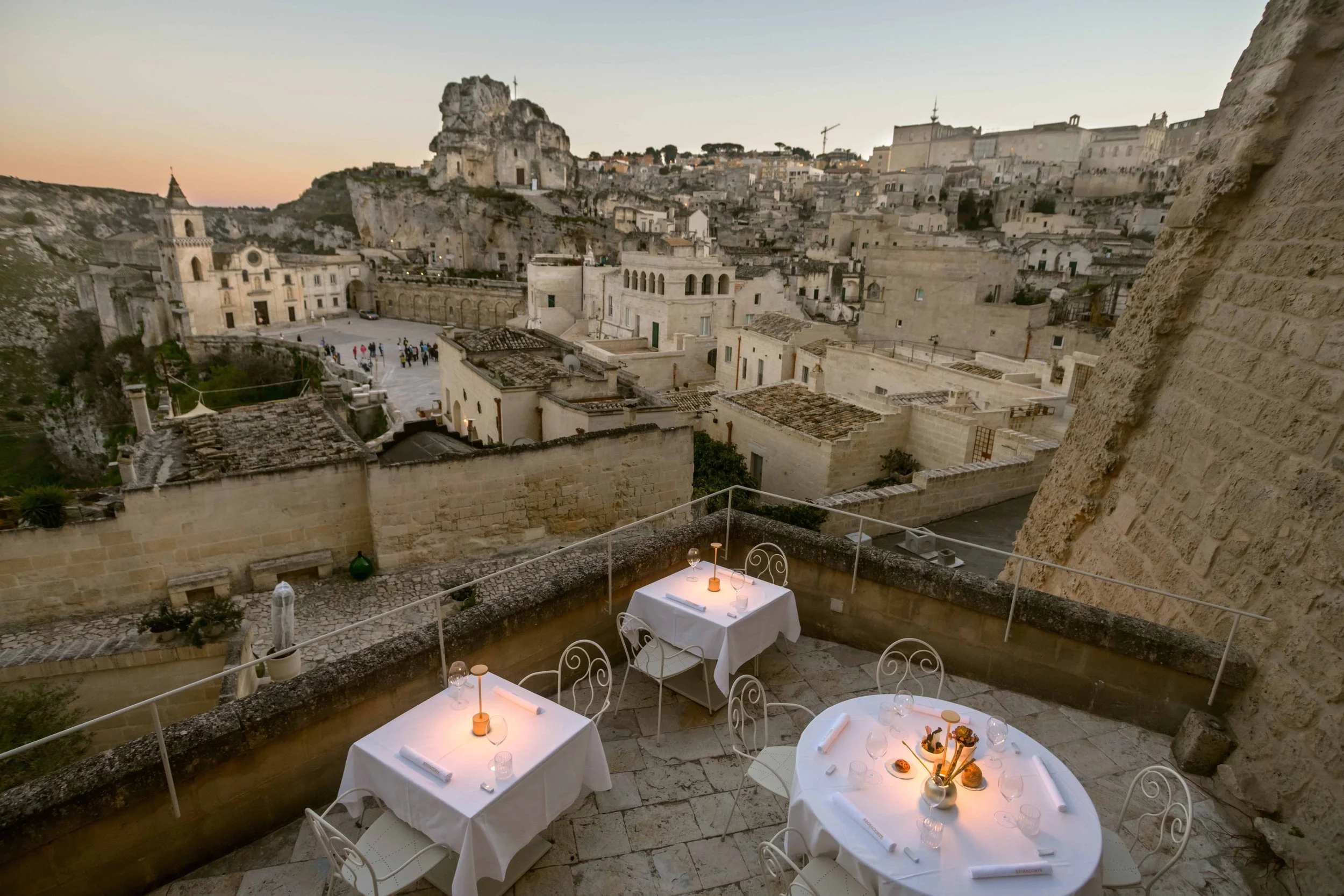 07_Restaurant Terraces.jpg