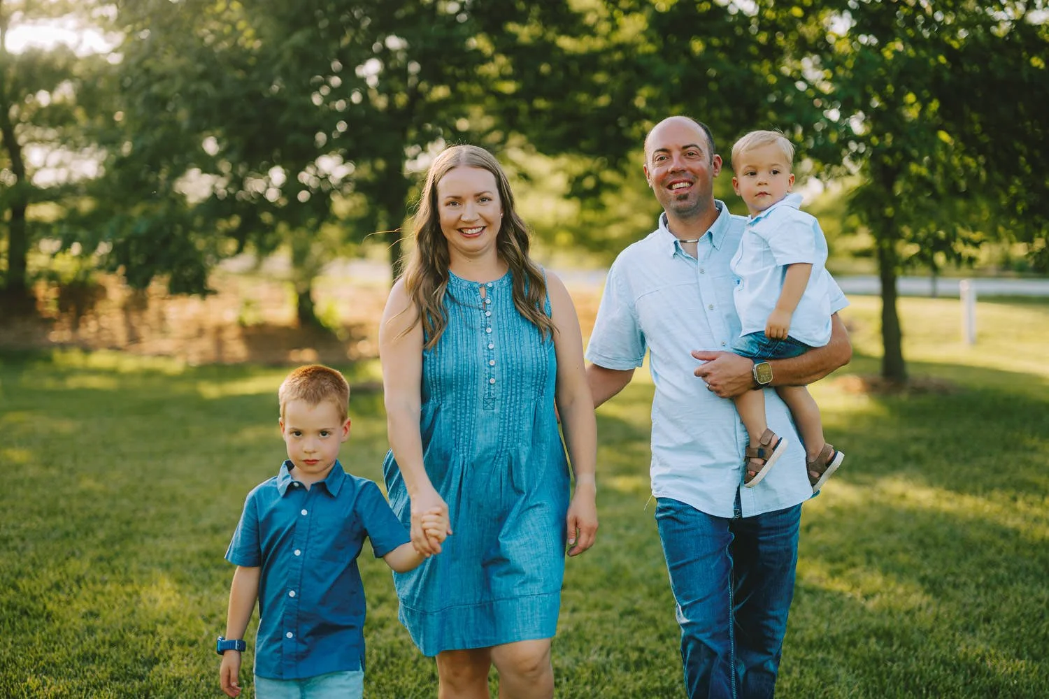 extended family photo session in Wahoo Nebraska with the Bradley Family