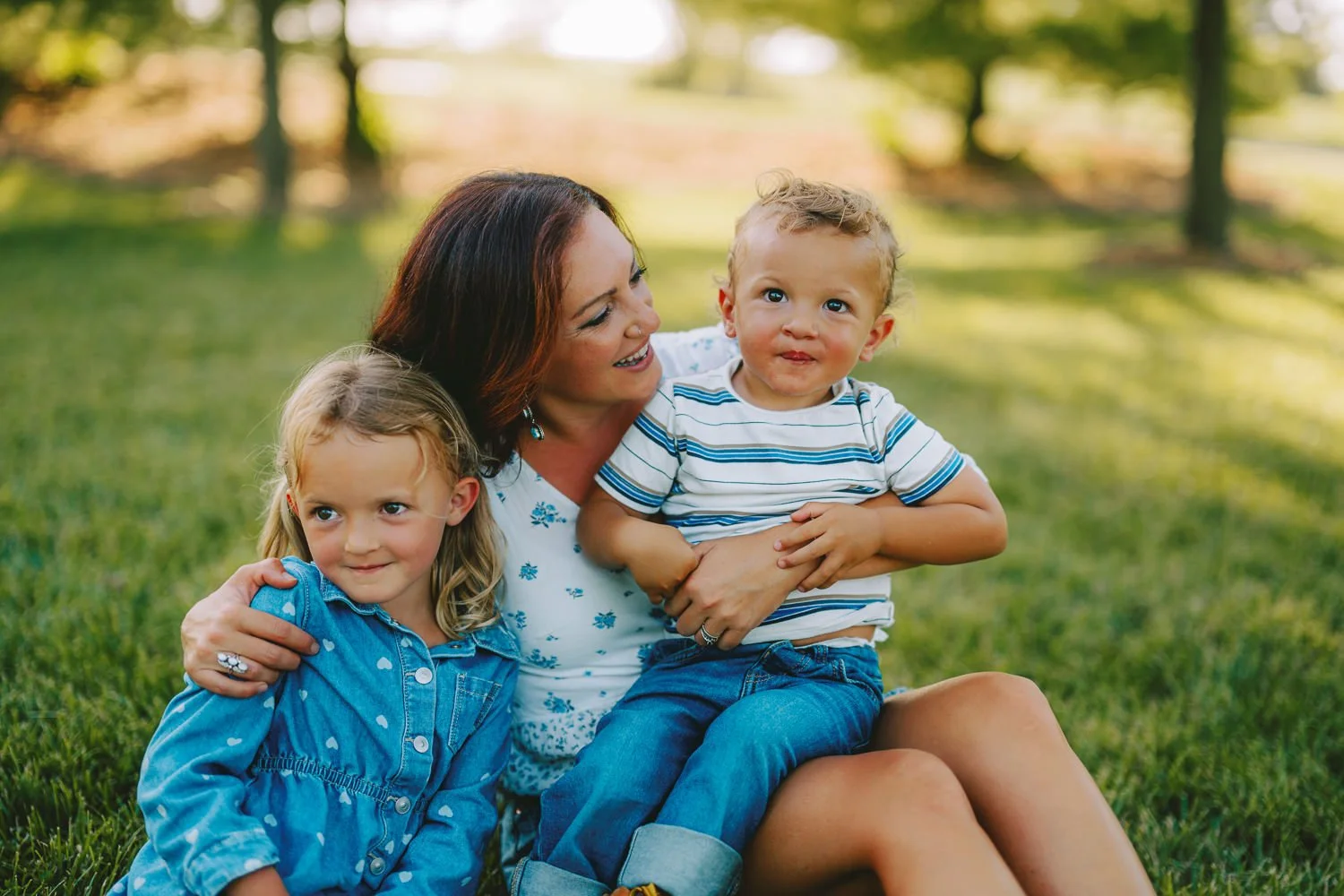 extended family photo session in Wahoo Nebraska with the Bradley Family