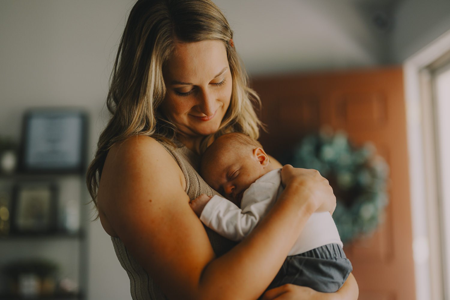 2. Cozy lifestyle family photos indoors