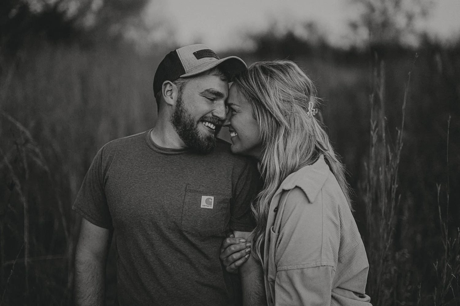 Outdoor couples photography in Lincoln Nebraska