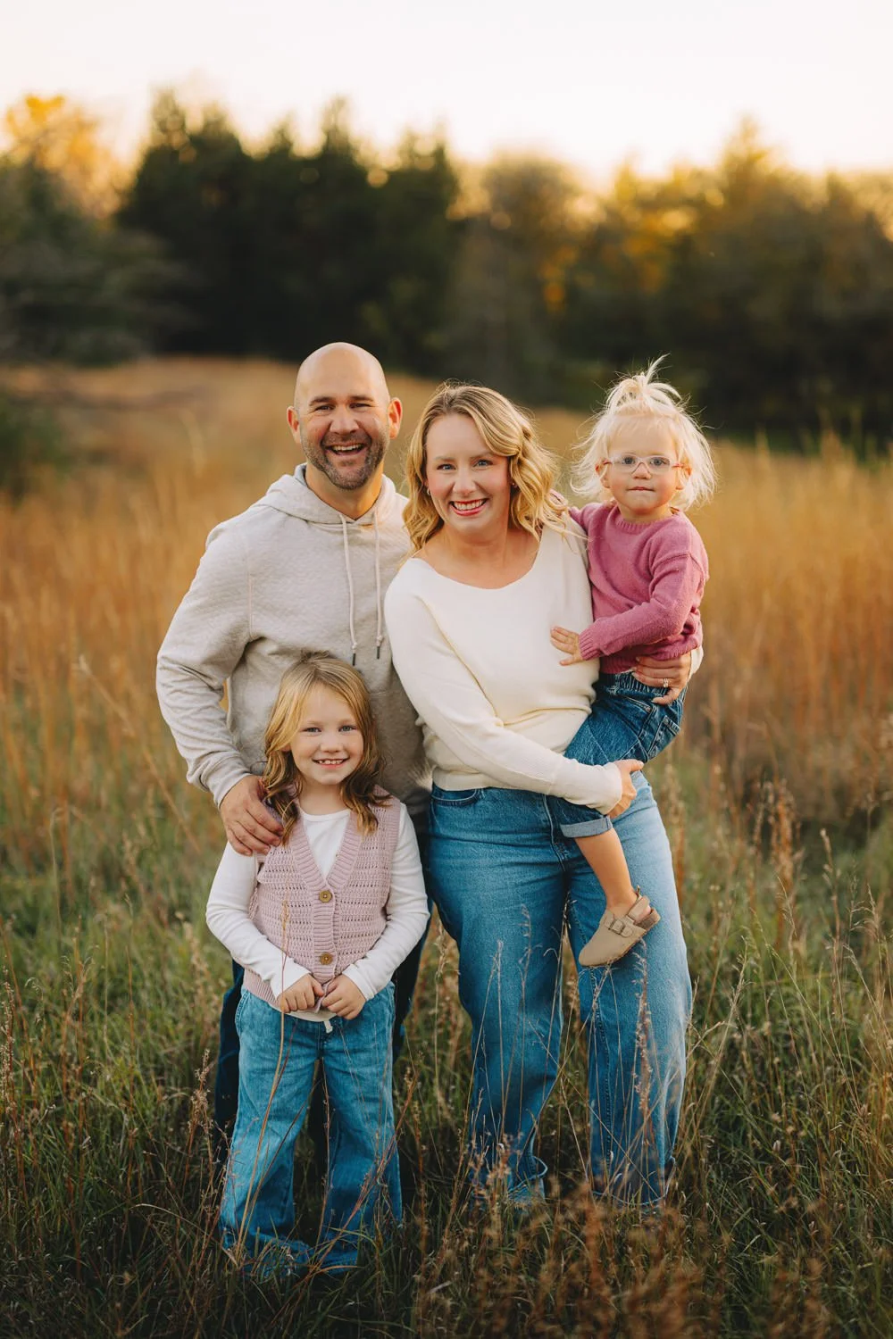Outdoor family portraits in autumn