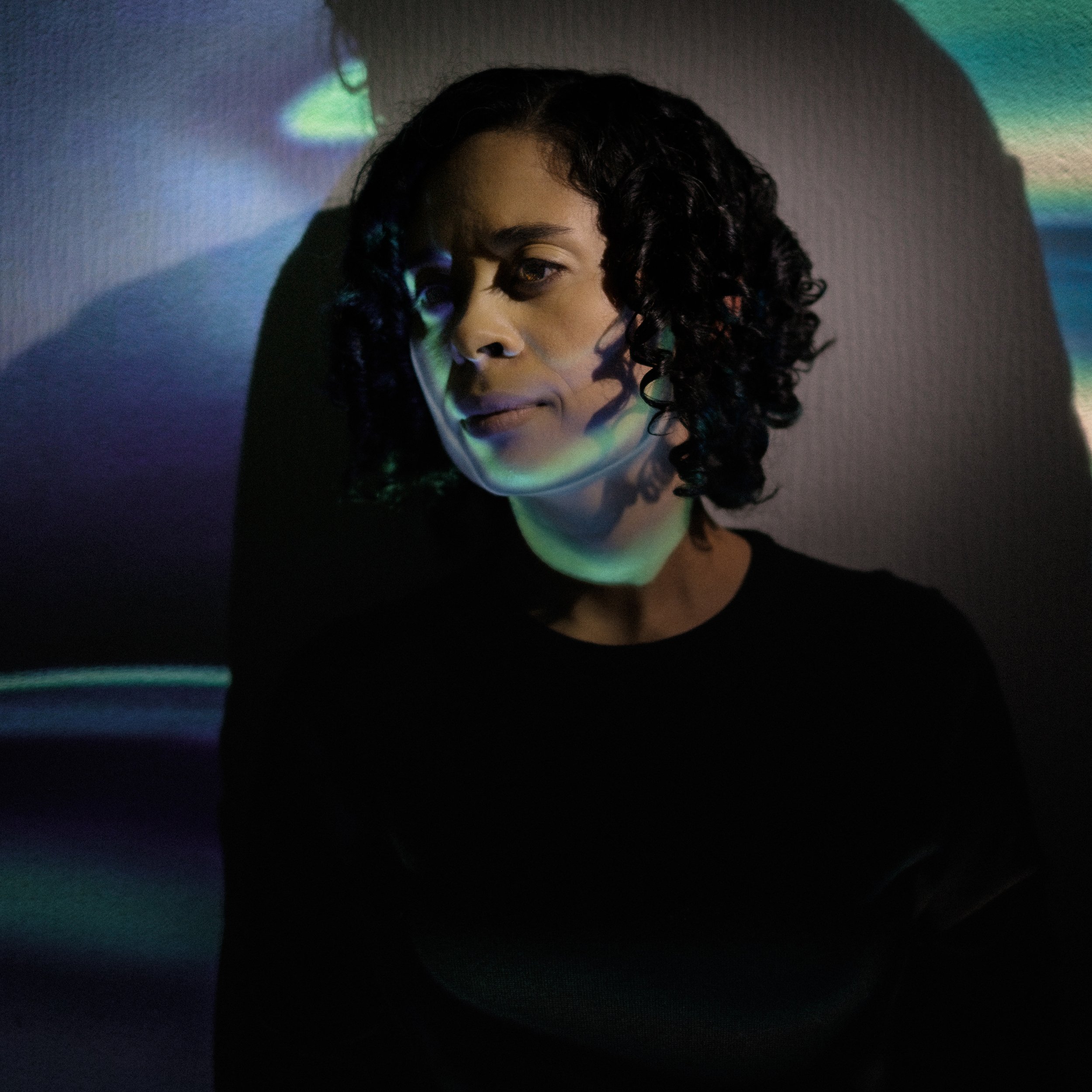 Ambient/Review Amparo - After Ours