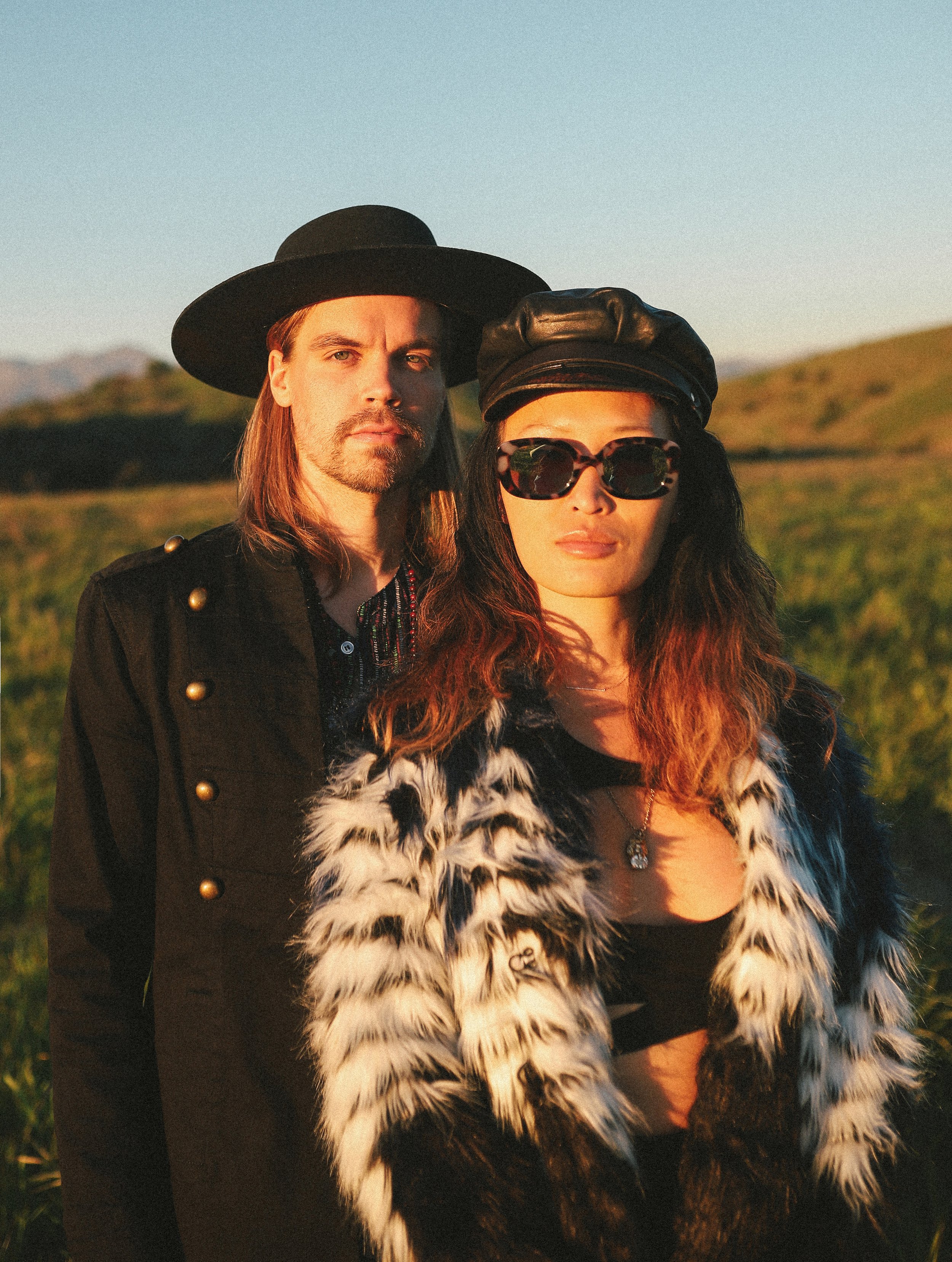 Pop/Review Grace & Moji - Our Love