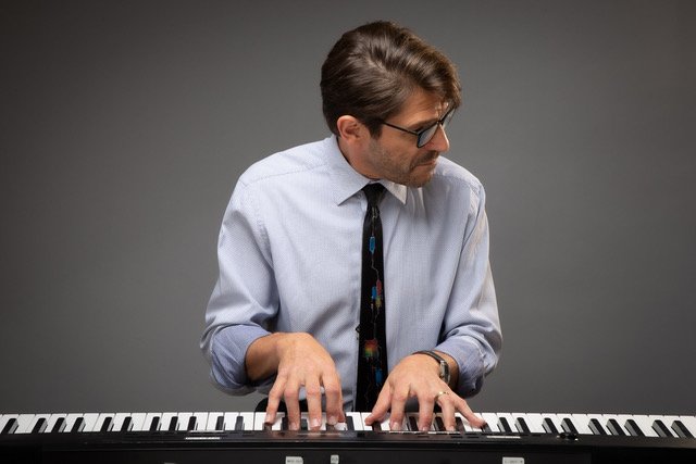 Jazz/Review Bill Cantos - Sensibility