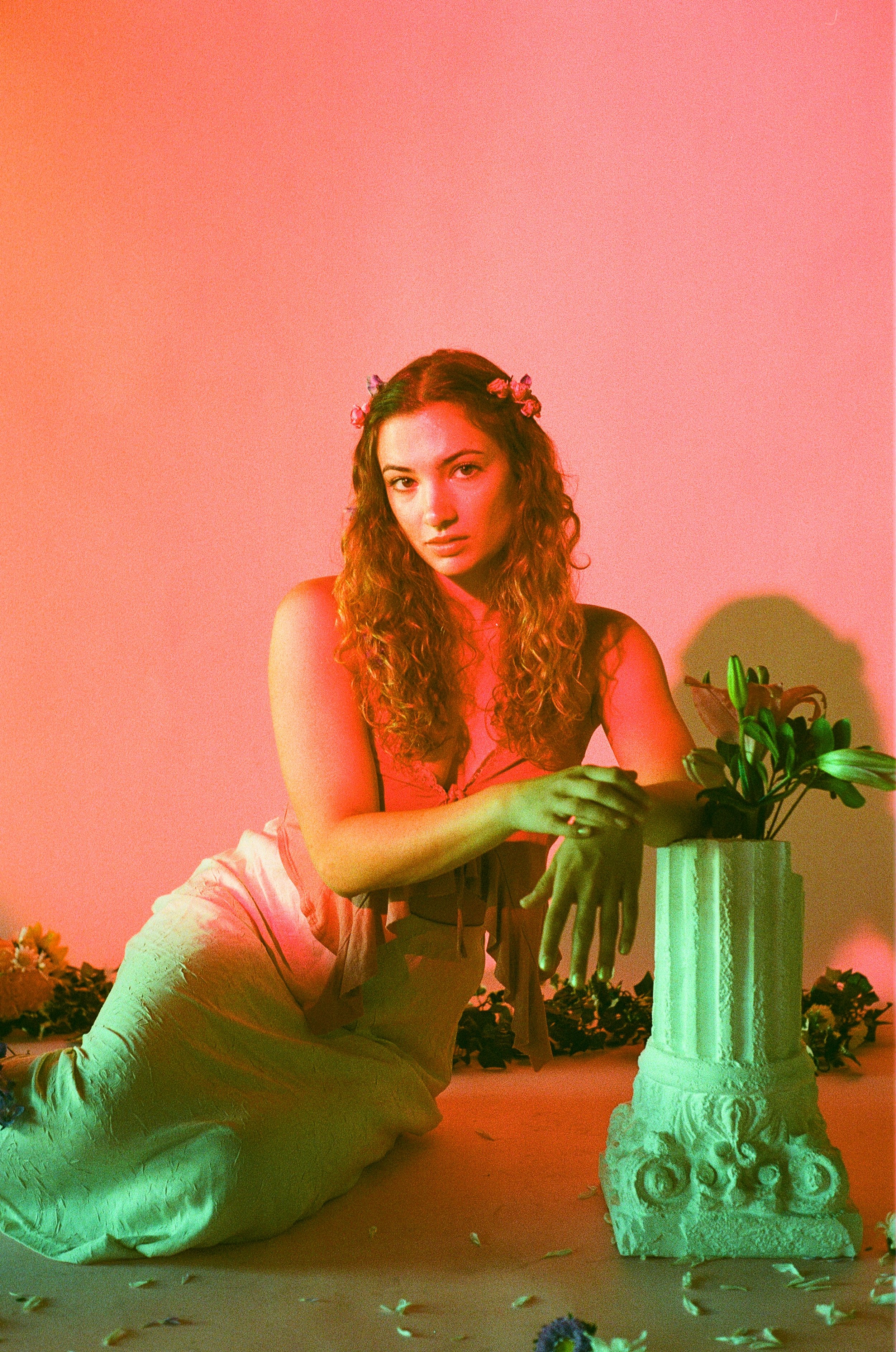 Pop/Review Sophia Bavishi - Money Power Glory