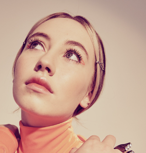 Pop/Review Edie Yvonne - Queen Bee