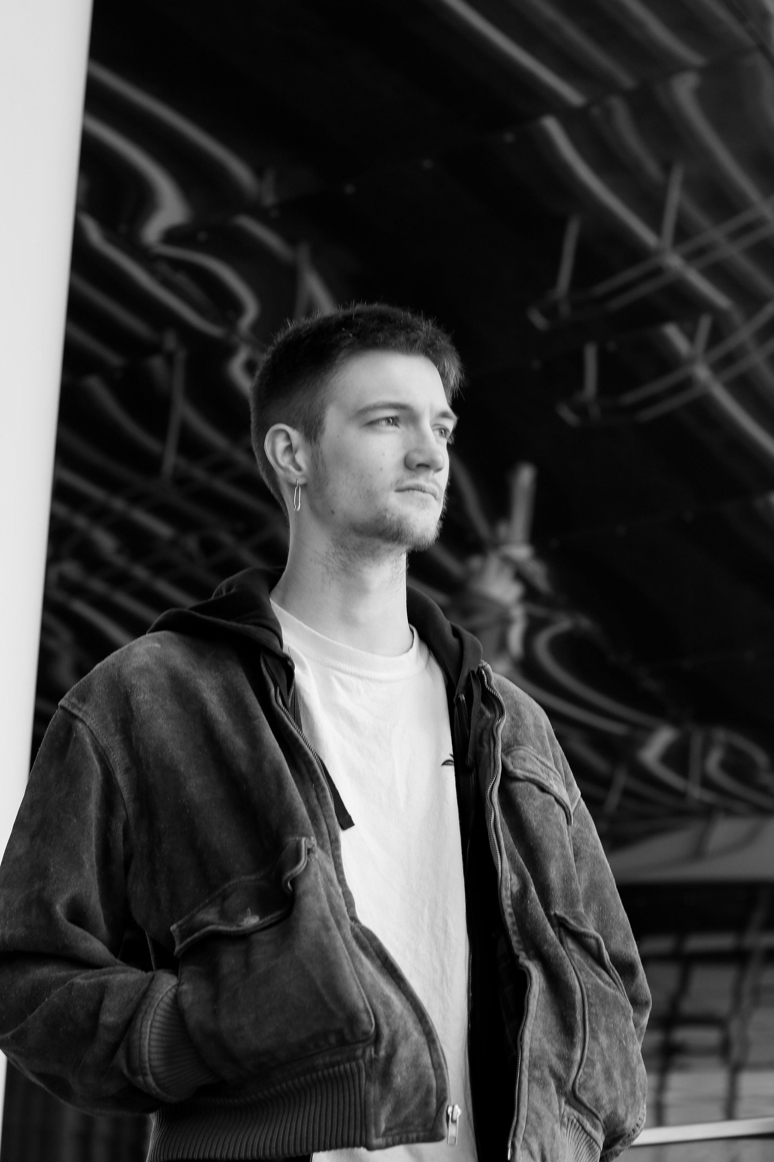 Rock/Review Frank Bramble - Empty Thoughts (feat. Hanwell)