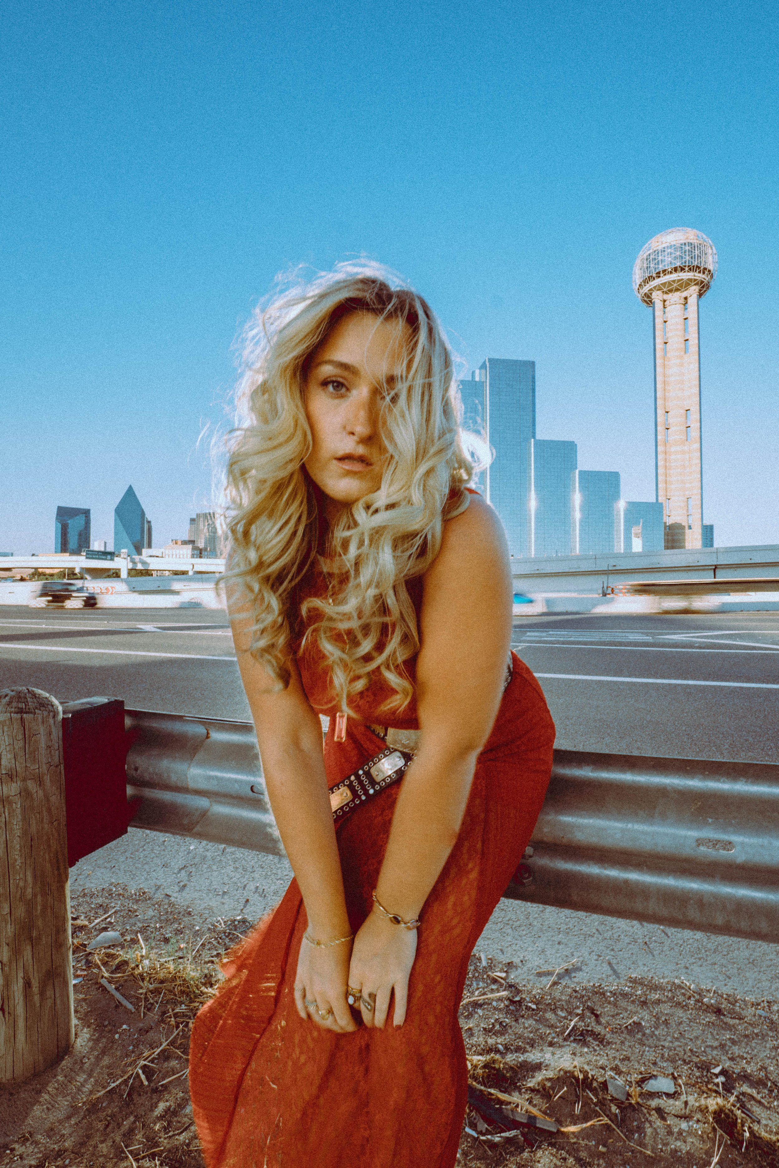 Folk/Review Alexandra - Funny
