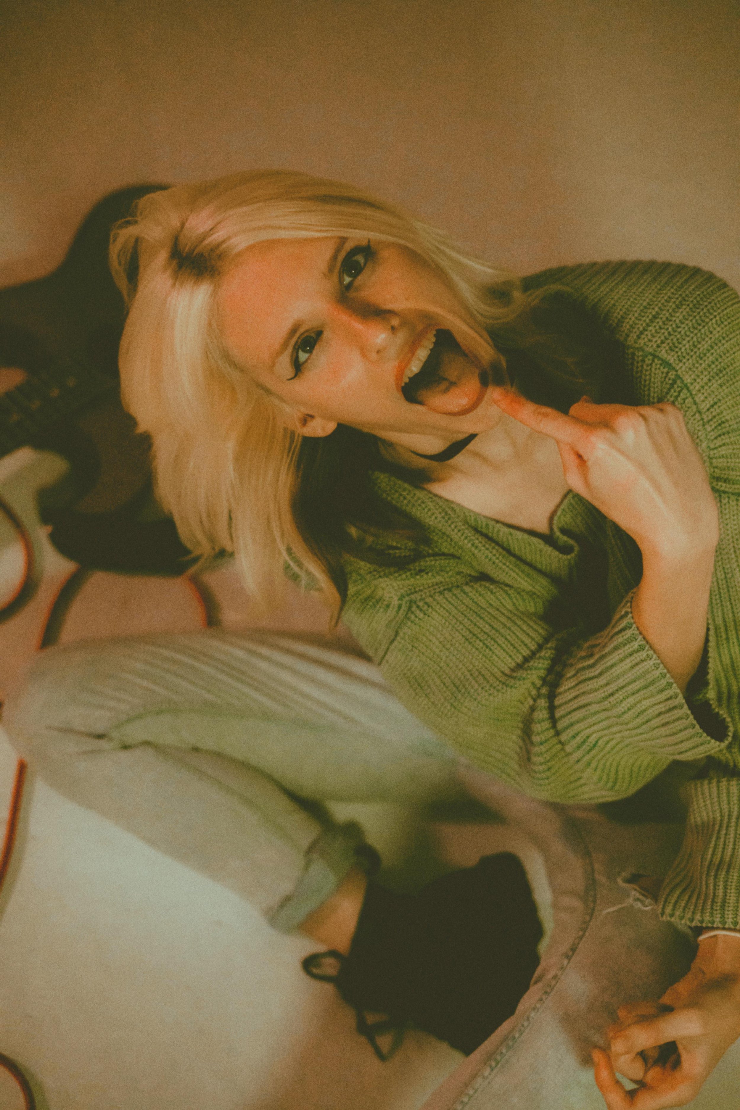 Rock/Review Carley Varley - HOMESICK