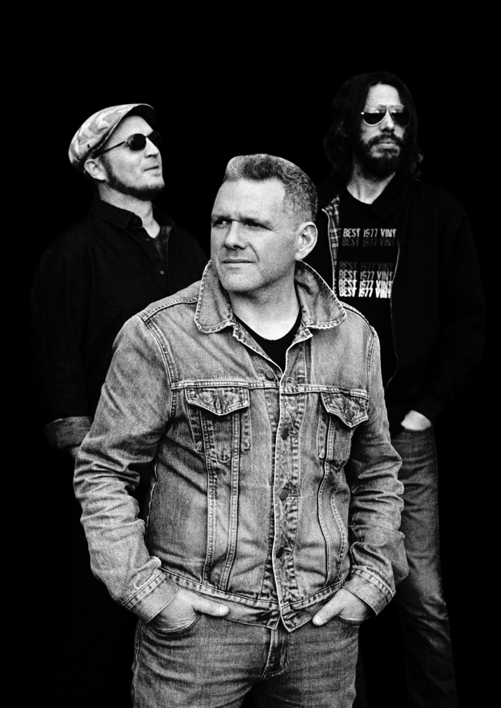 Rock/Review SANTA CLAWS - Grain of Sand