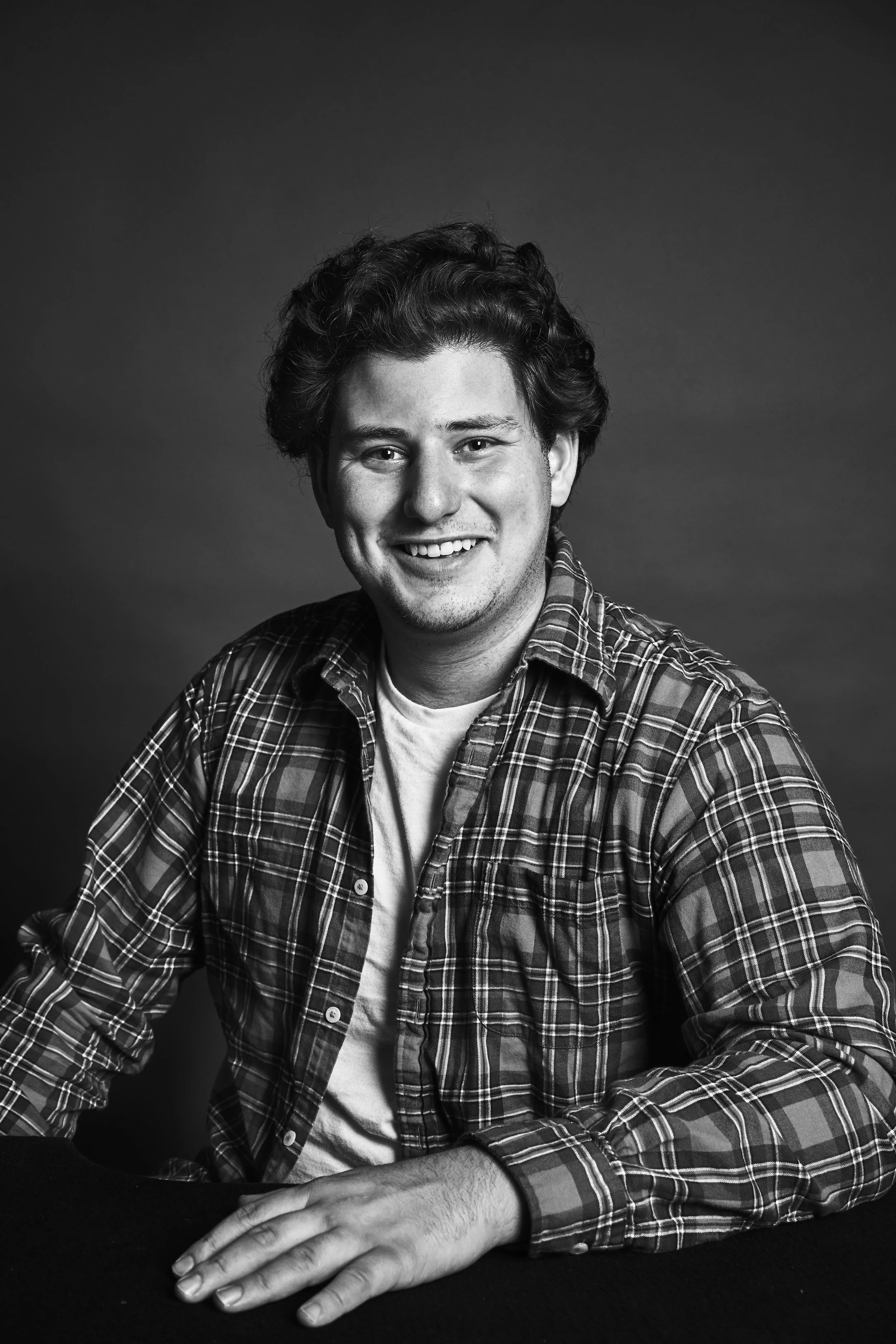 Charlie Kogen Blends Storytelling and Yacht Rock on New Track “Not Wastin’ Time”