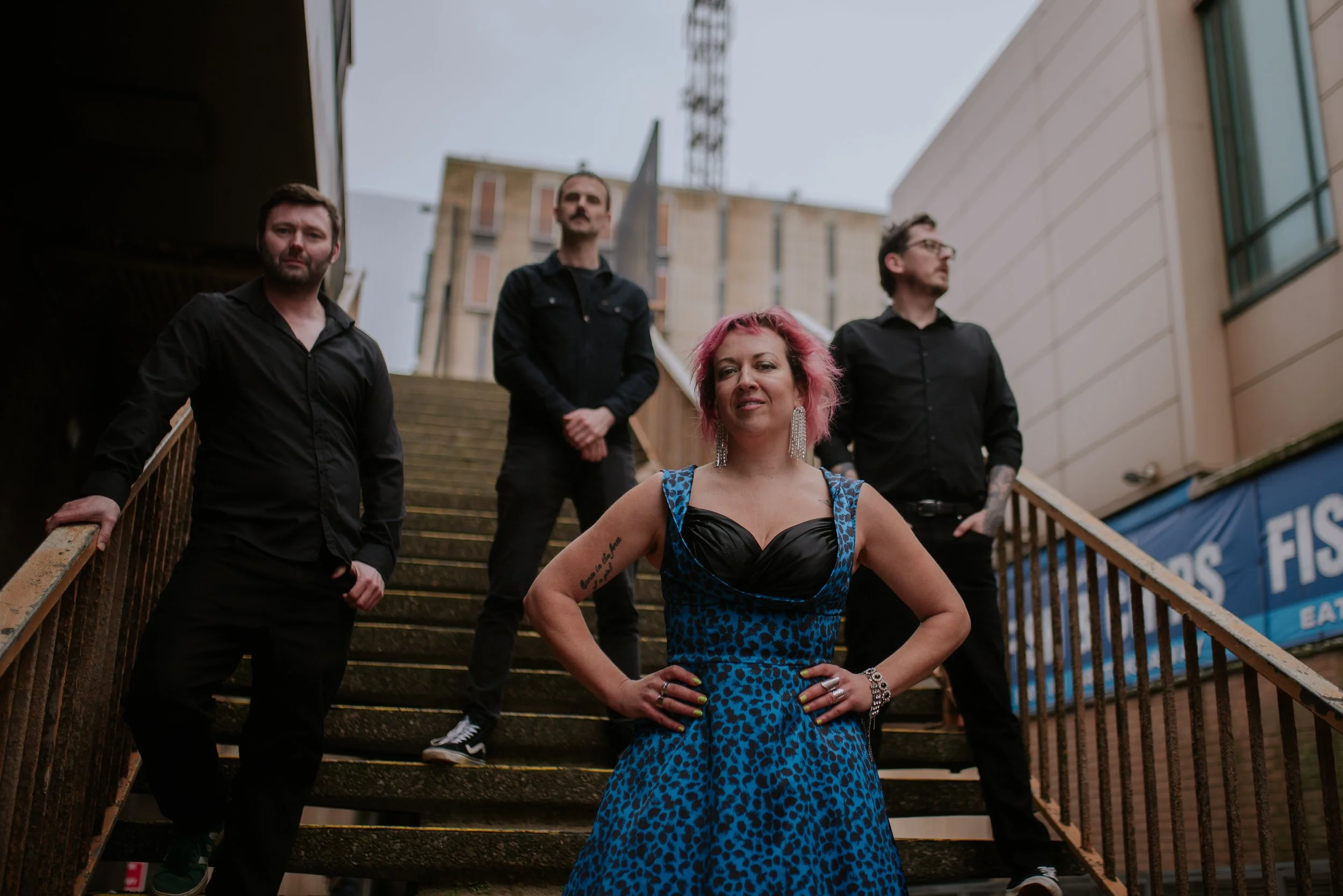 Rock/Review TWO TONNE MACHETE - PIGS PIGS
