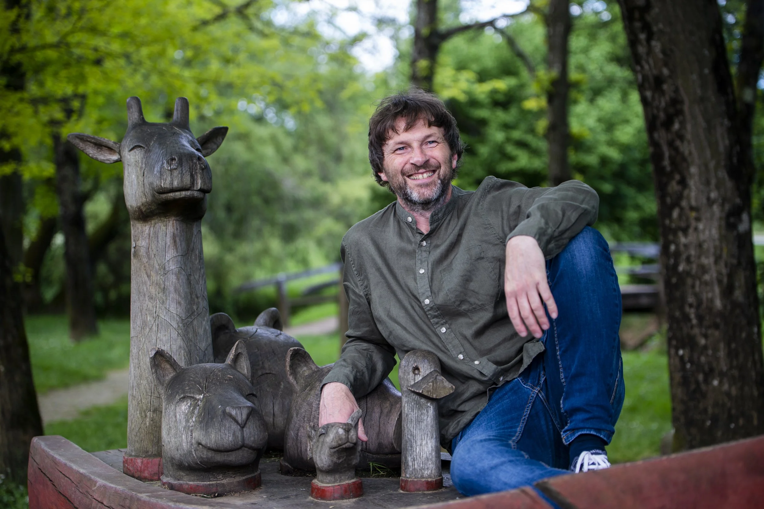 Rock/Review Jernej Zoran - Watching The World Go By