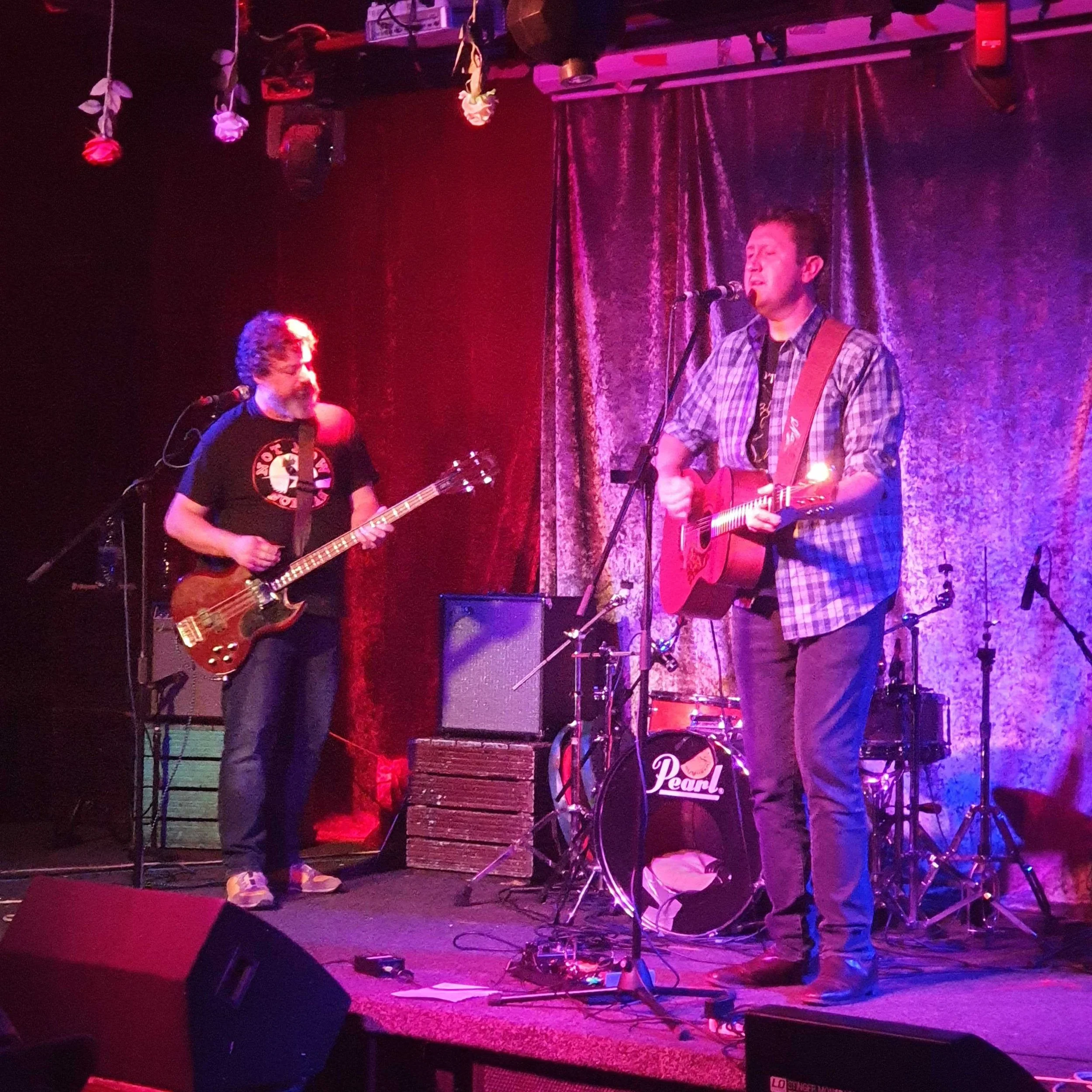 Rock/Review Fendahlene - Looking for a Break (Electric Version)